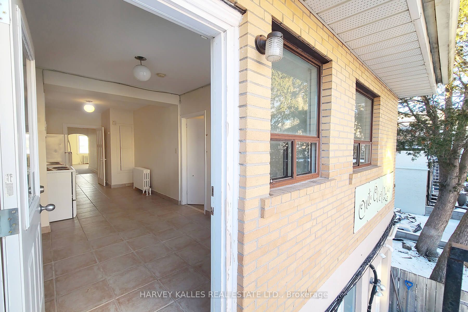#2nd Flr - 1755 Avenue Road Property Photo 8