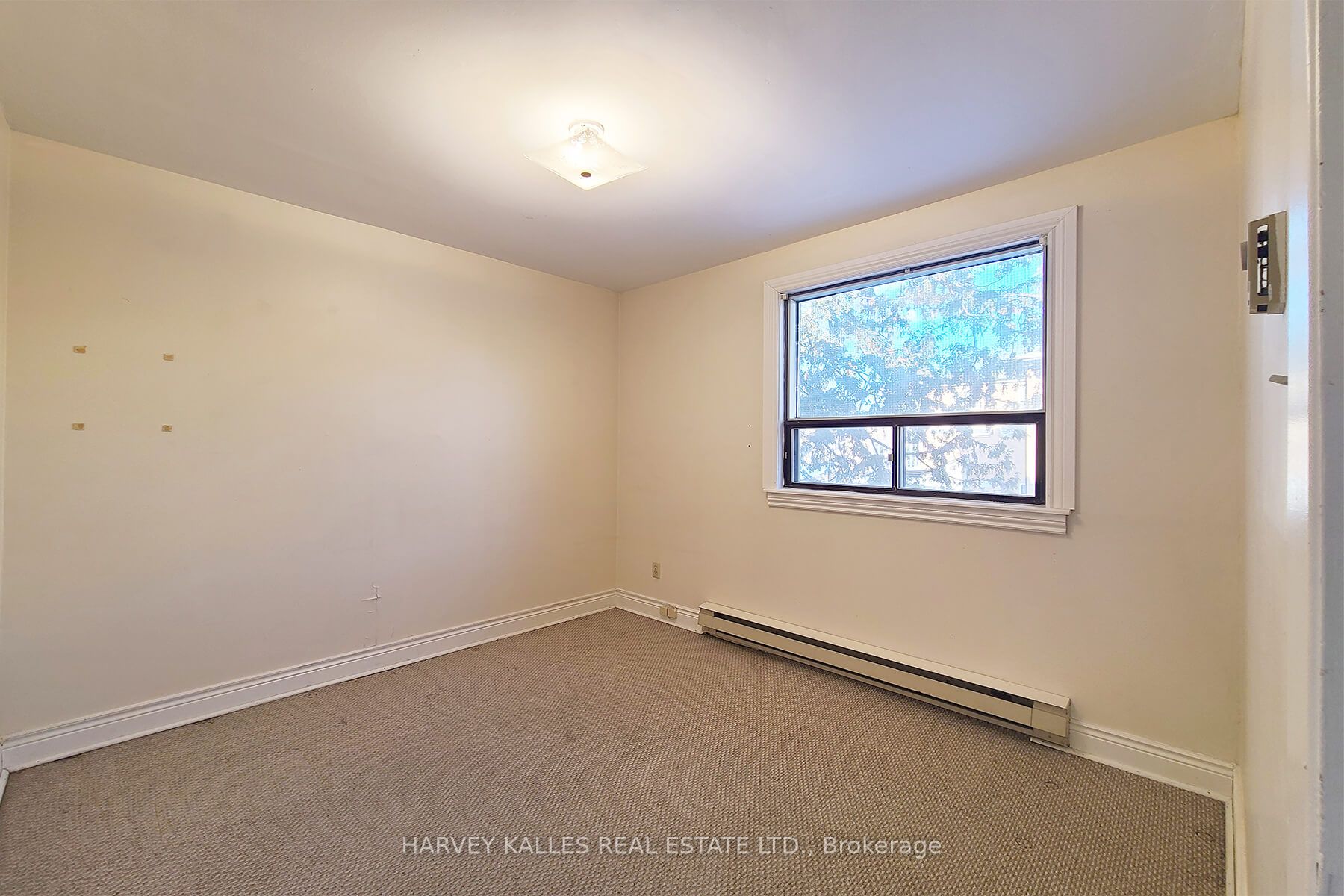 #2nd Flr - 1755 Avenue Road Property Photo 10