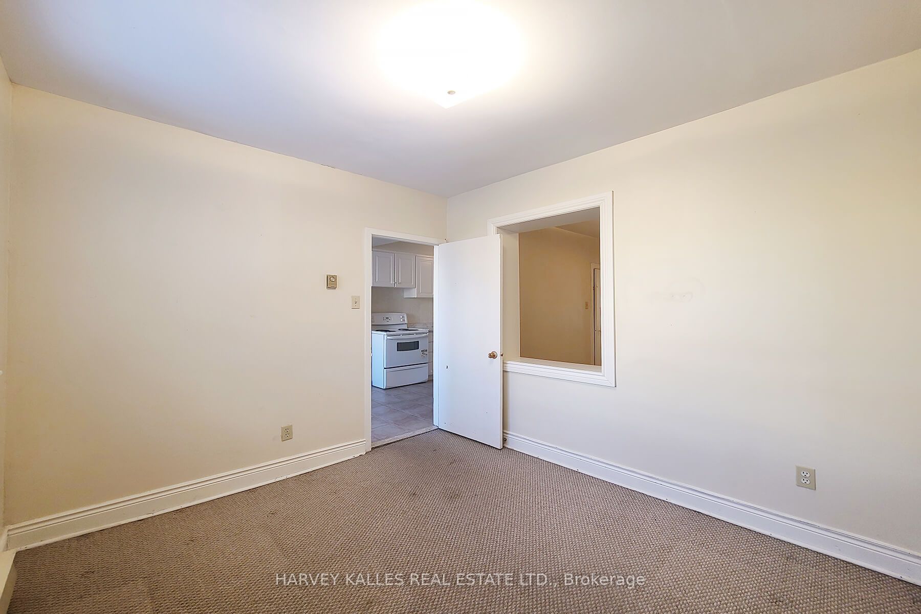 #2nd Flr - 1755 Avenue Road Property Photo 12