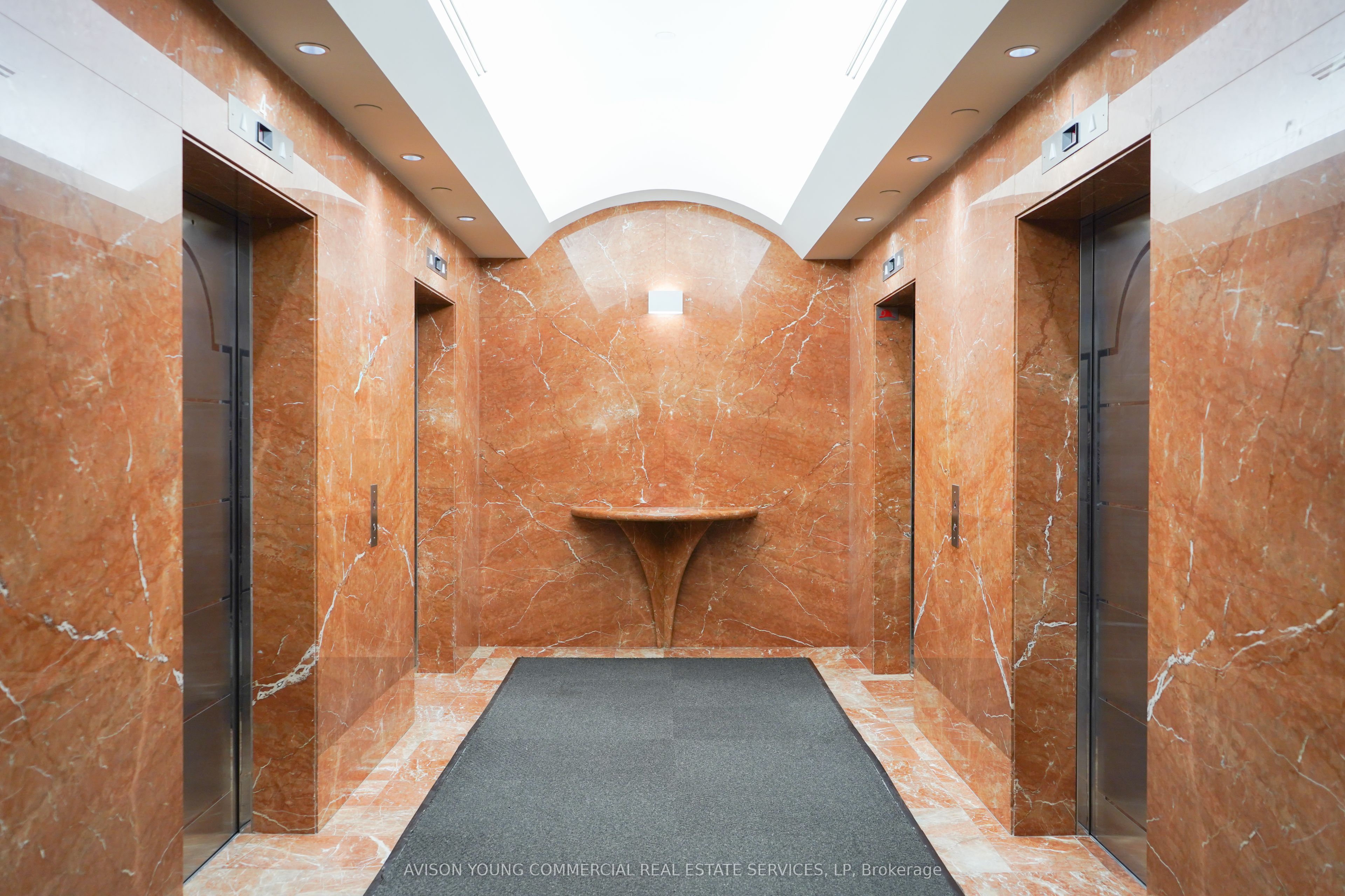 #960 - 200 Yorkland Boulevard Property Photo 4