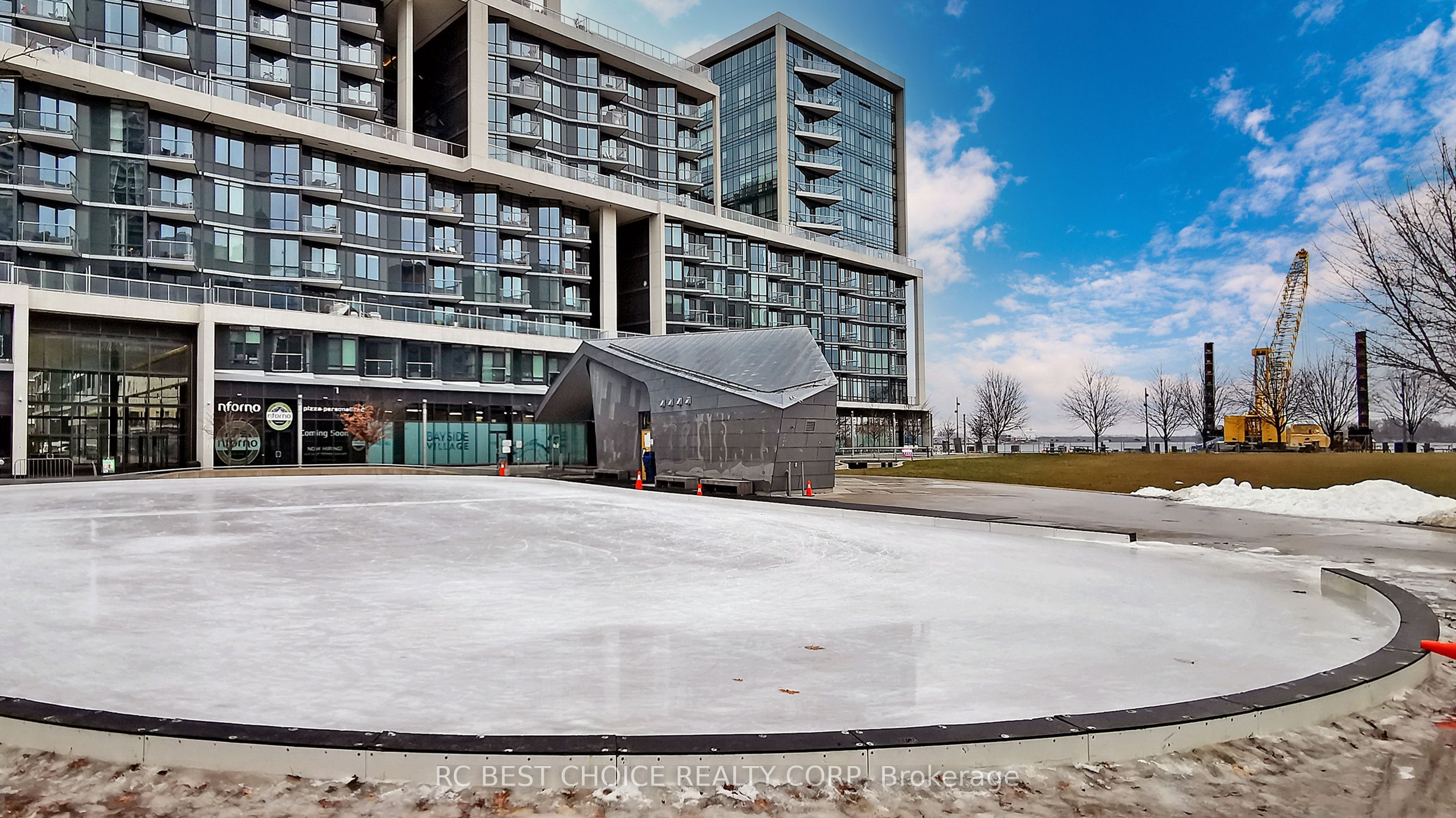 #723 - 55 Merchants' Wharf Street Property Photo 35