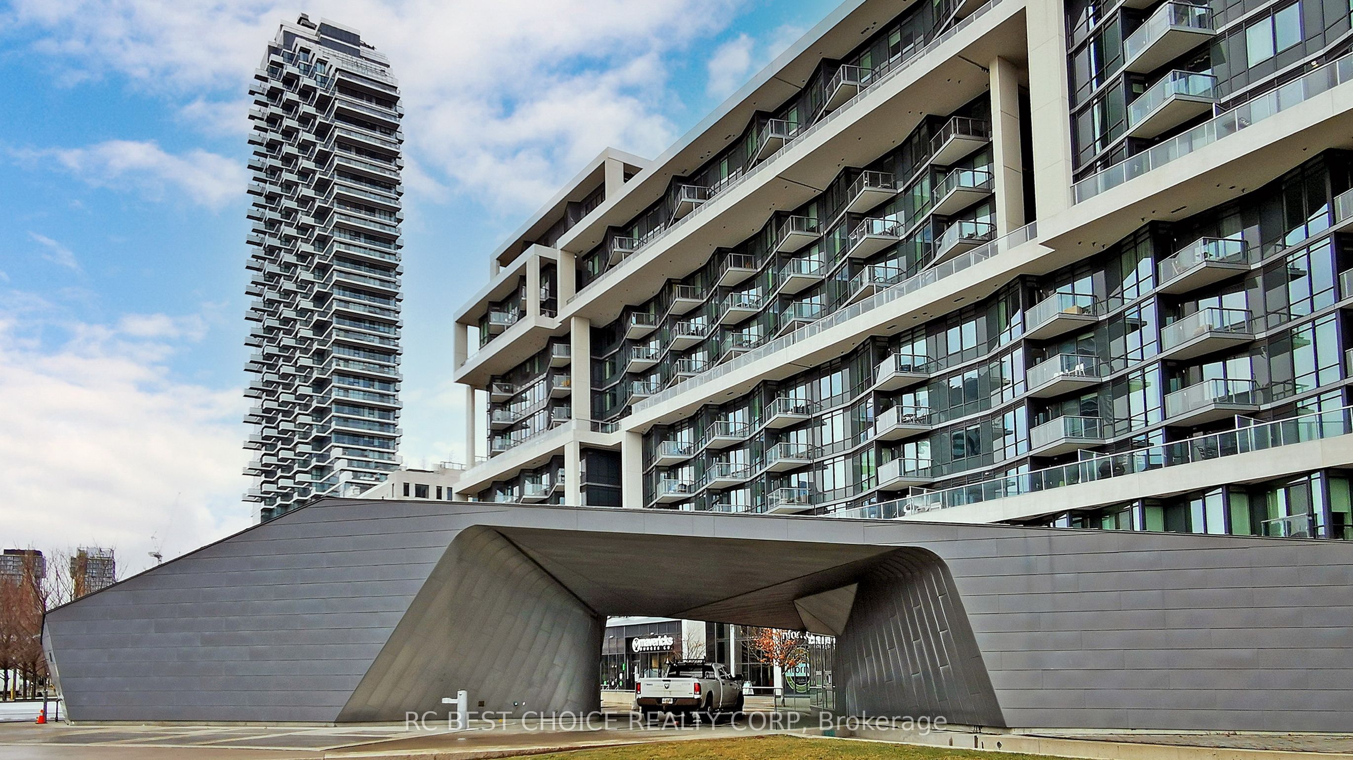 #723 - 55 Merchants' Wharf Street Property Photo 37