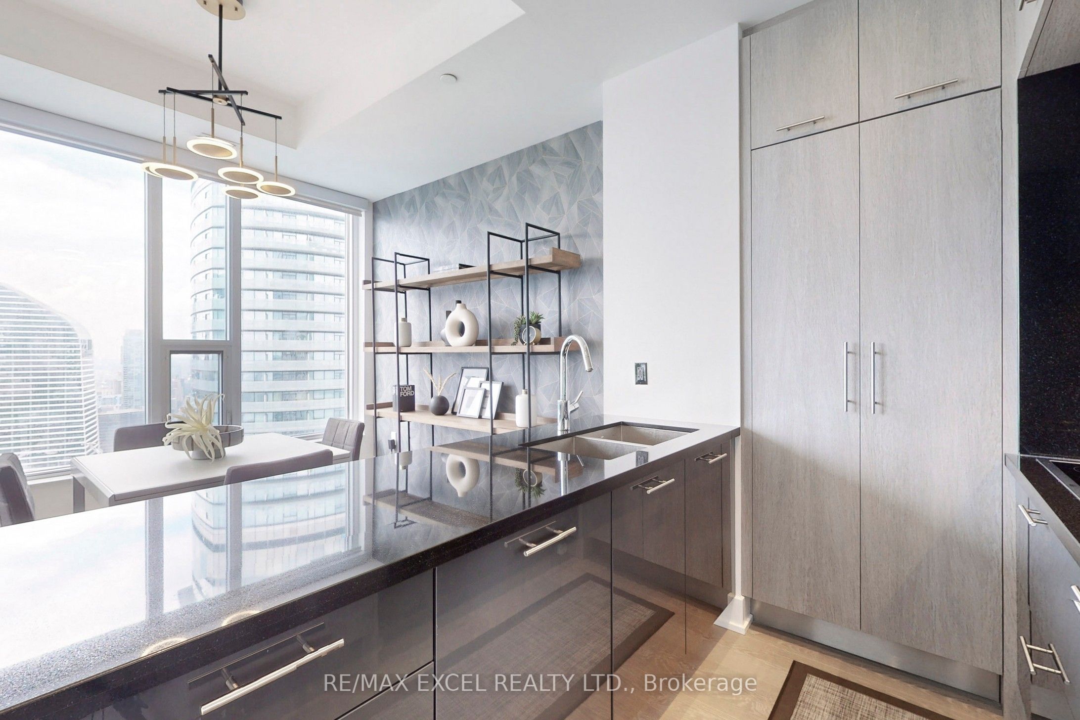#6312 - 10 York Street Property Photo 11