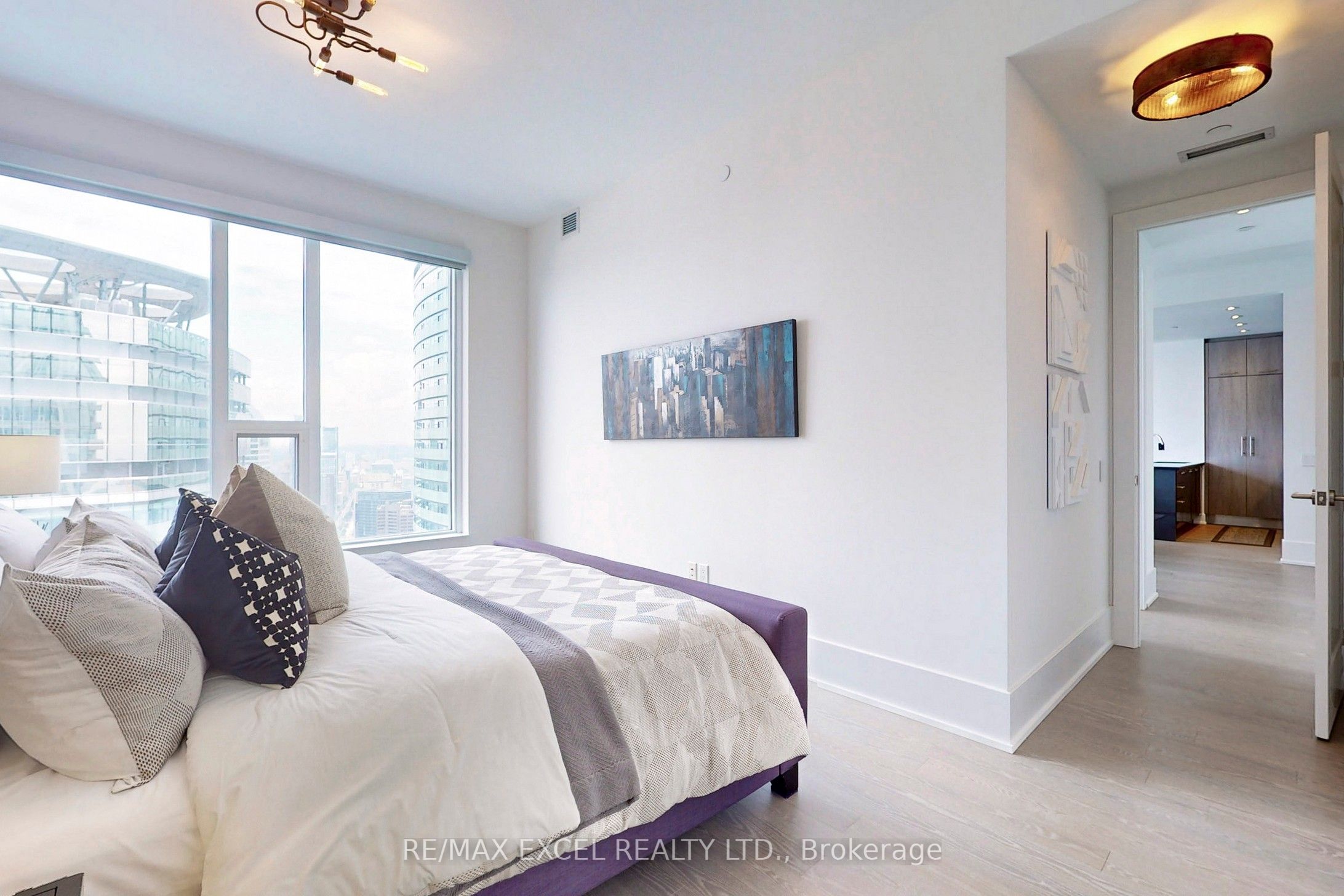 #6312 - 10 York Street Property Photo 16