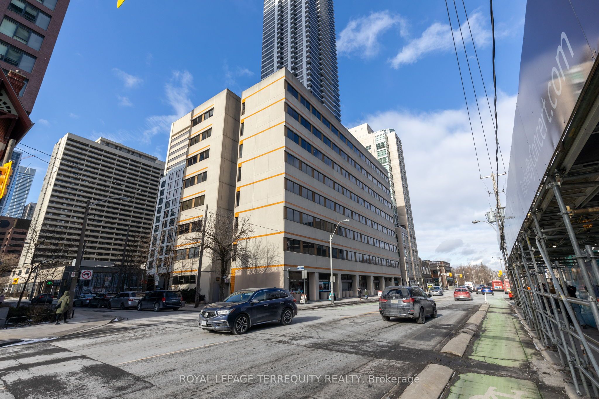 #401 - 600 Sherbourne Street Property Photo 24