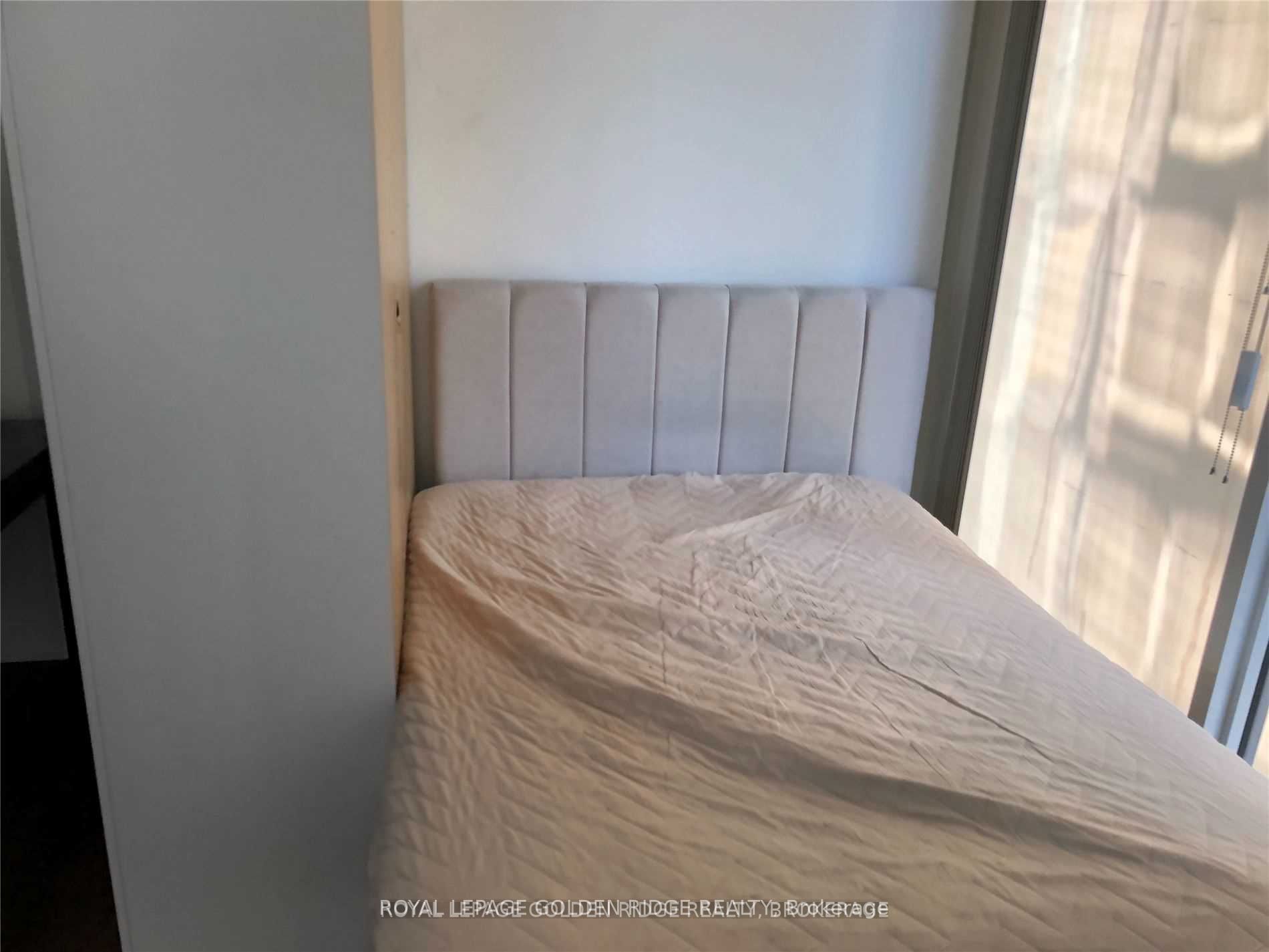 #605 - 15 Grenville Street Property Photo 3