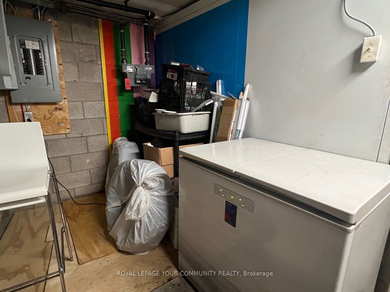 2584 Yonge Street Property Photo 27