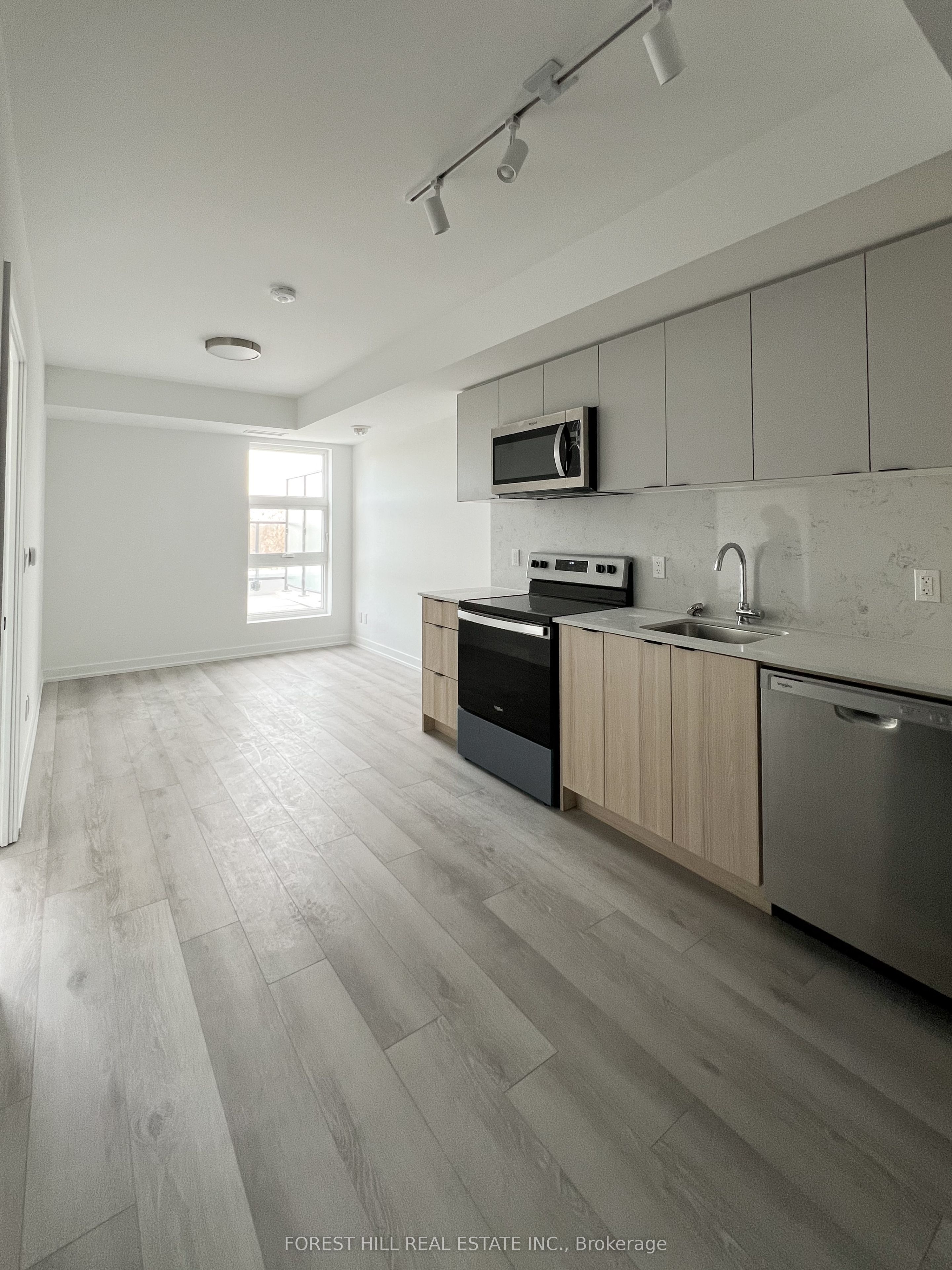 #508 - 2000 Bathurst Street Property Photo 2