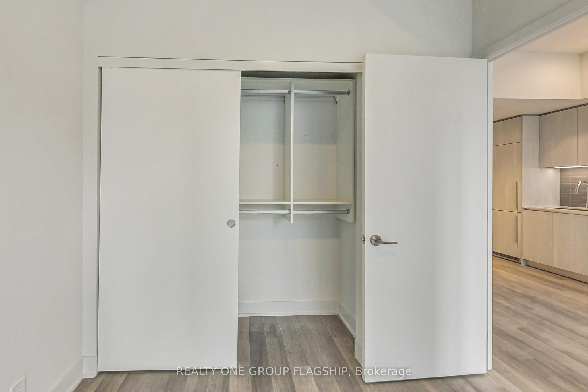 #701 - 8 Cumberland Street Property Photo 13