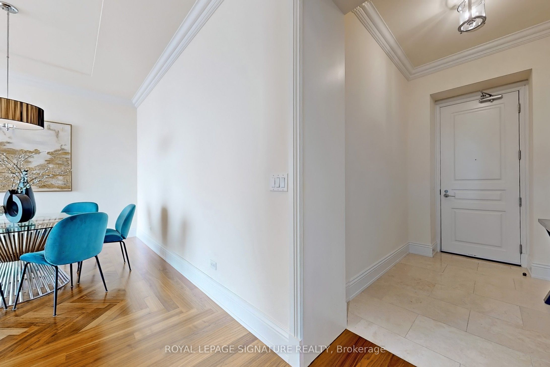 183 Wellington Street W 3505 Property Photo 28