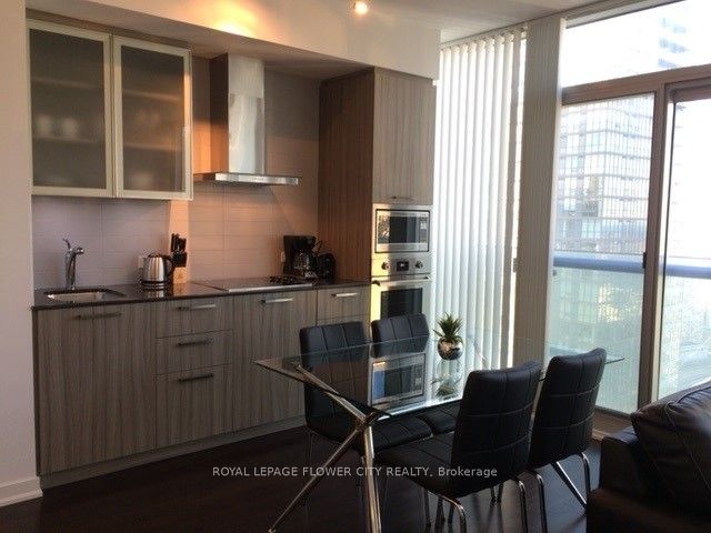 14 York Street 4812 Property Photo