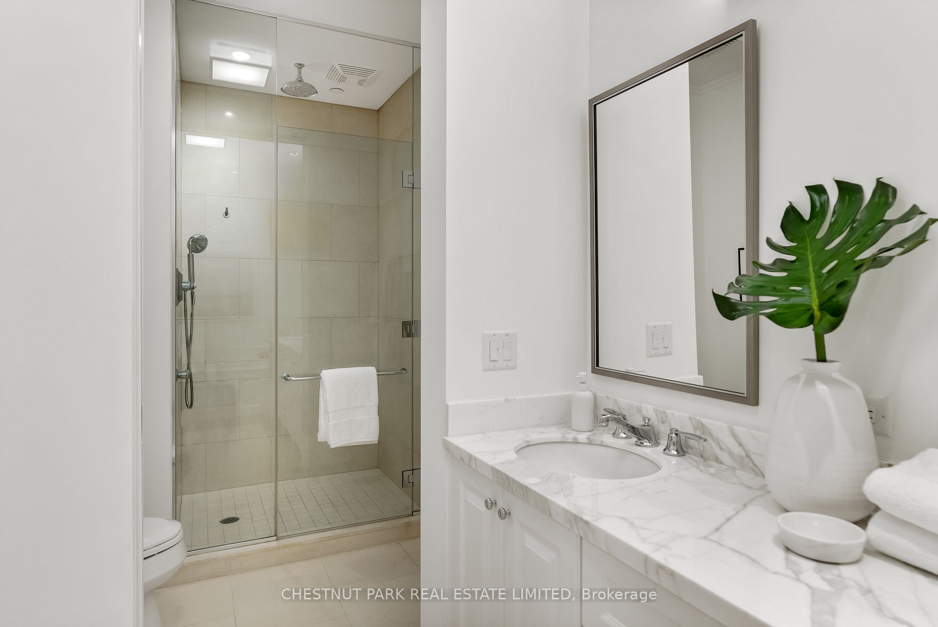 183 Wellington Street W 3602 Property Photo 20