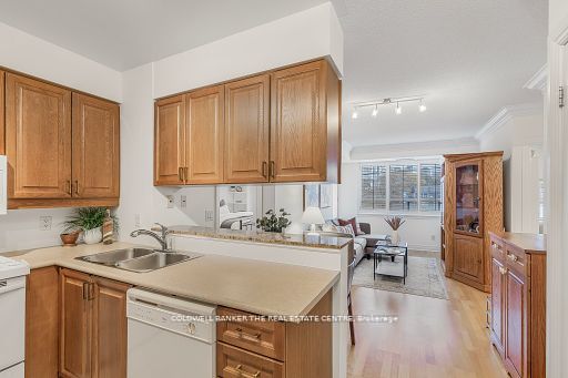 #308 - 1801 Bayview Avenue Property Photo 5