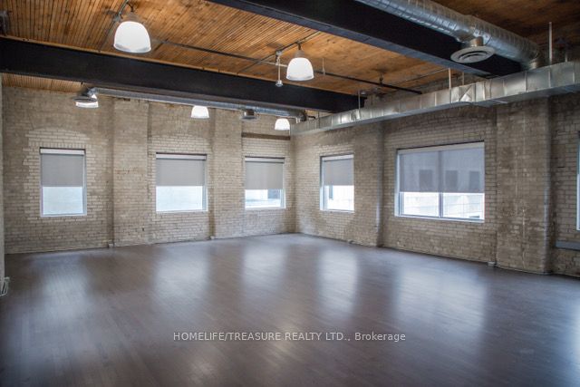 #3rd Flr - 243 Queen Street Property Photo 6