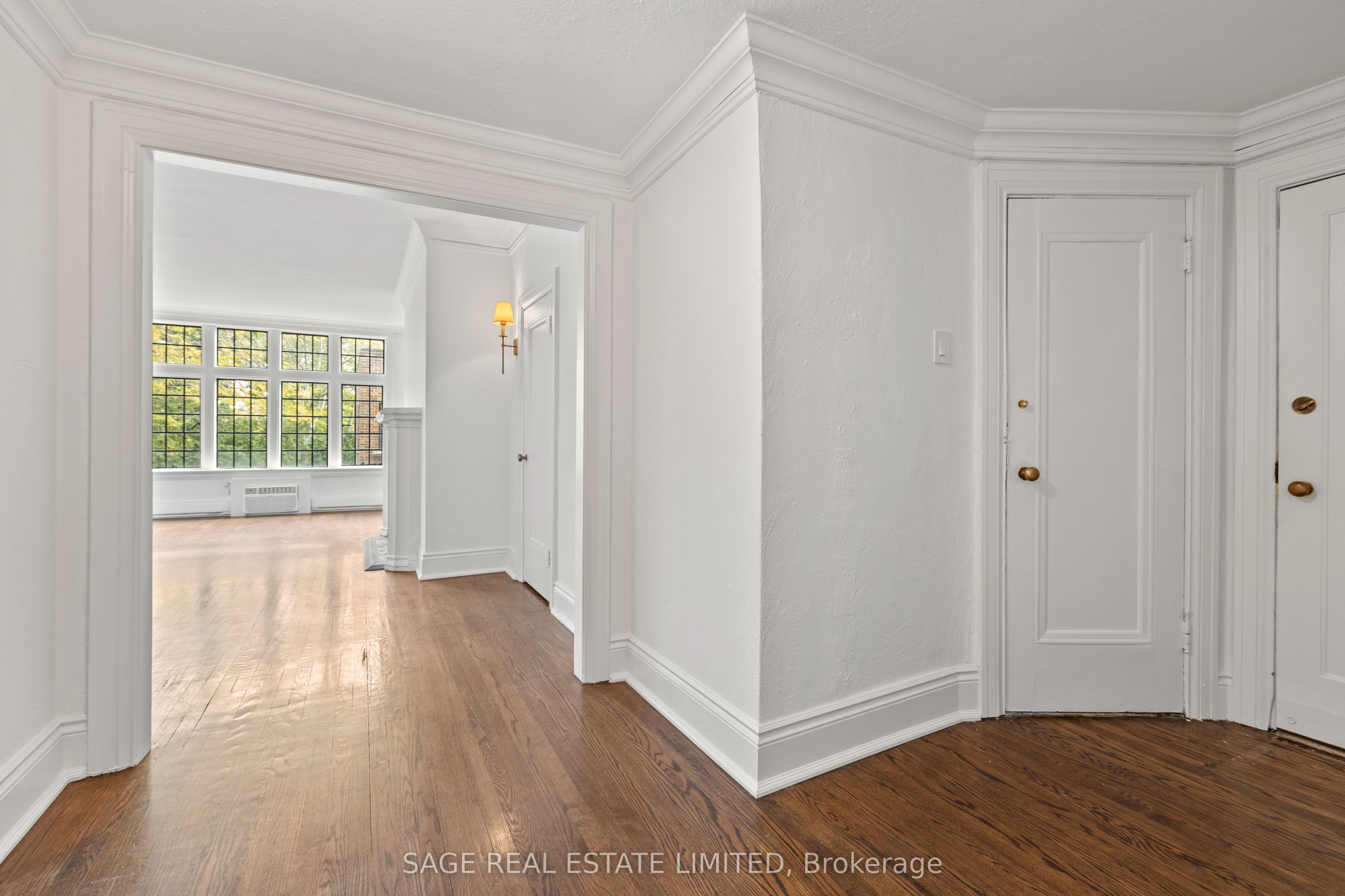 #102 - 150 Balmoral Avenue Property Photo 5