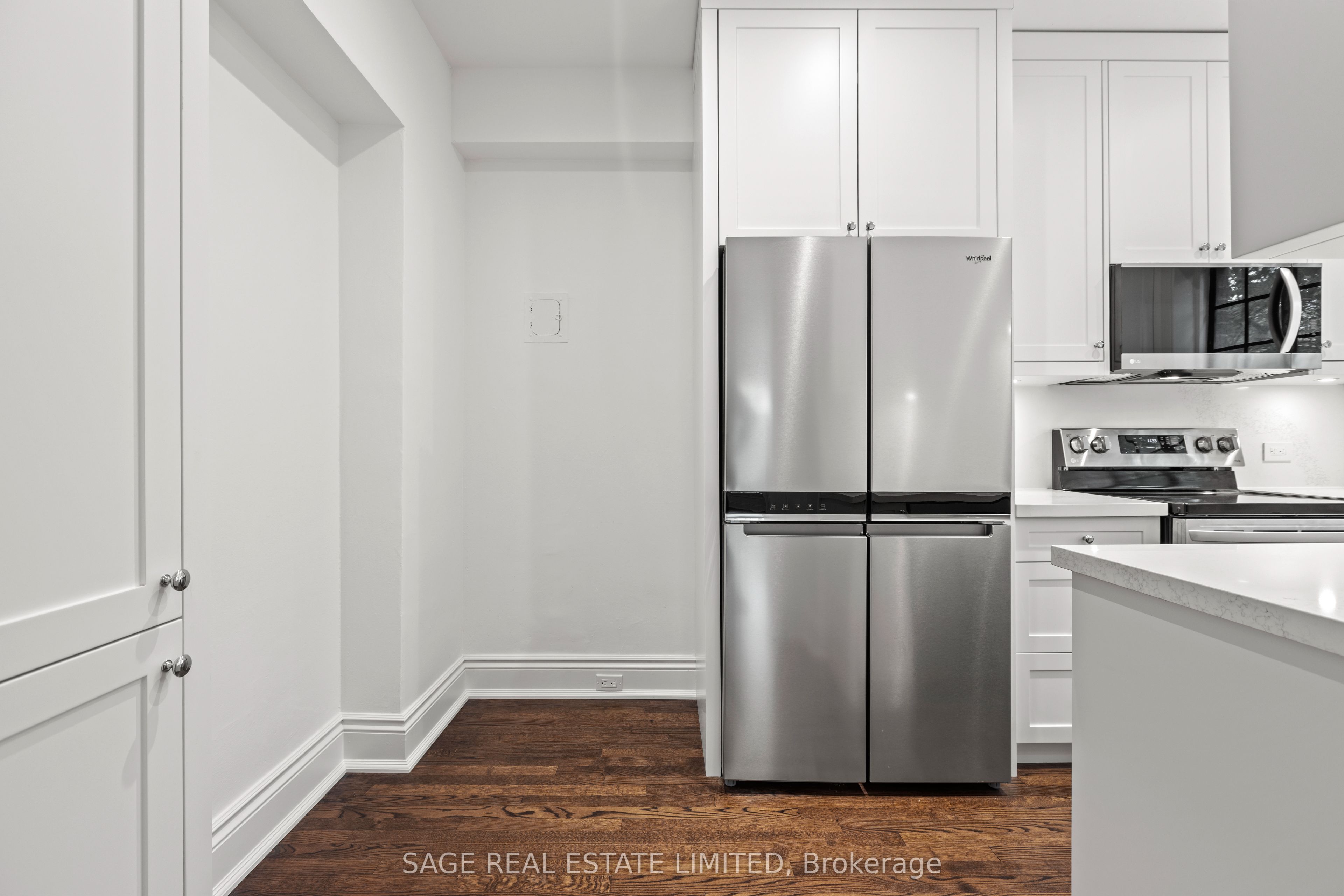 #102 - 150 Balmoral Avenue Property Photo 10