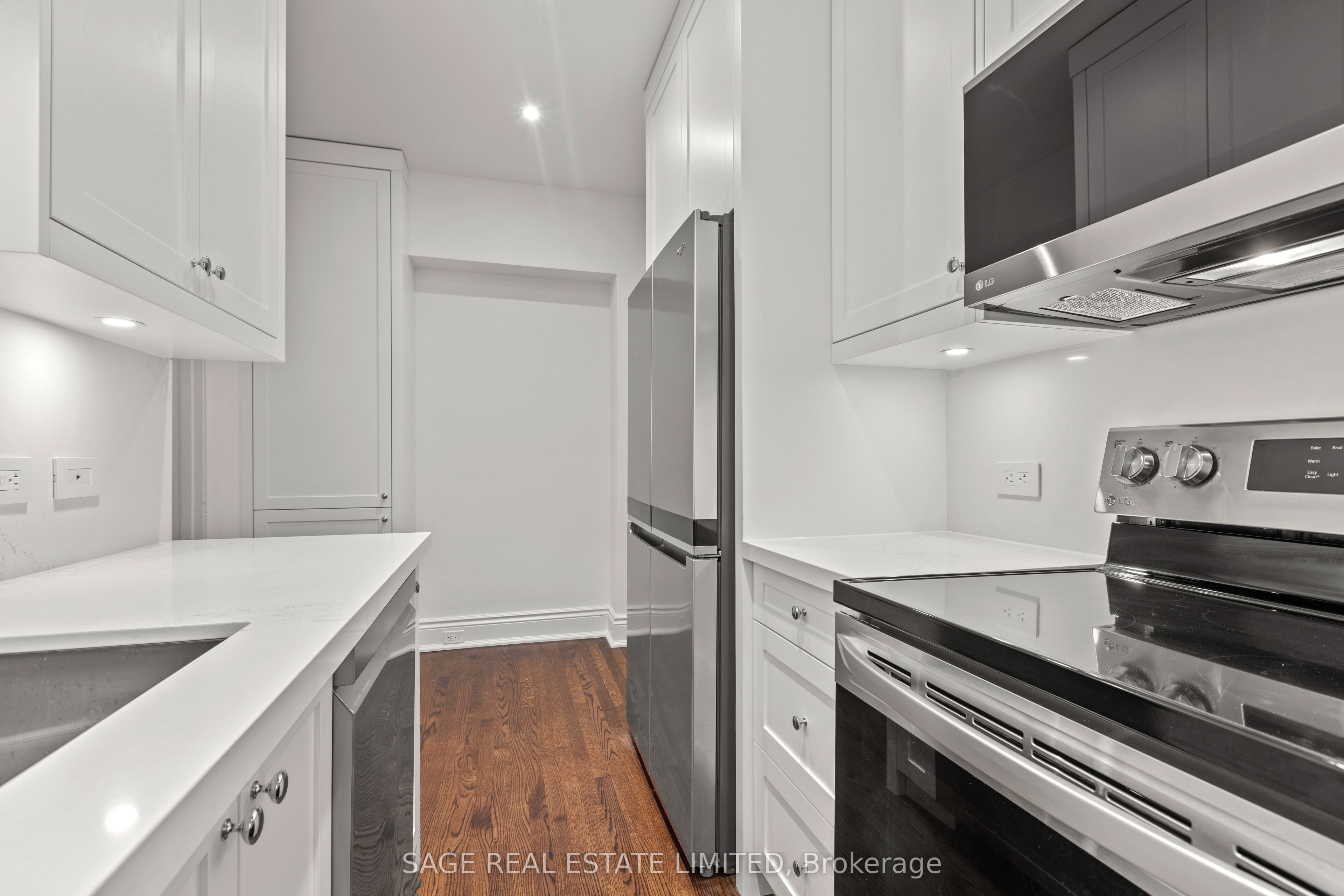 #102 - 150 Balmoral Avenue Property Photo 15