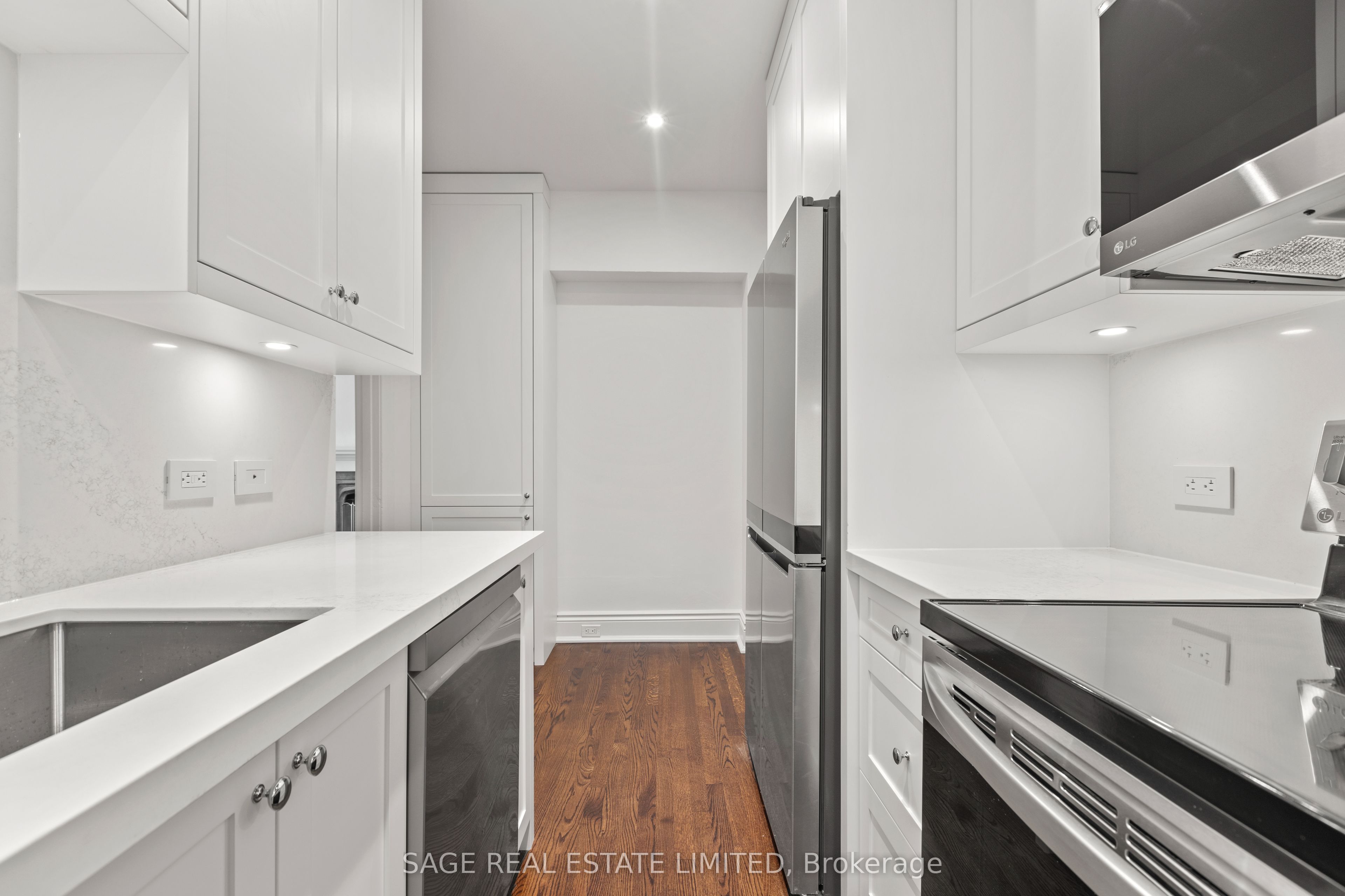 #102 - 150 Balmoral Avenue Property Photo 16