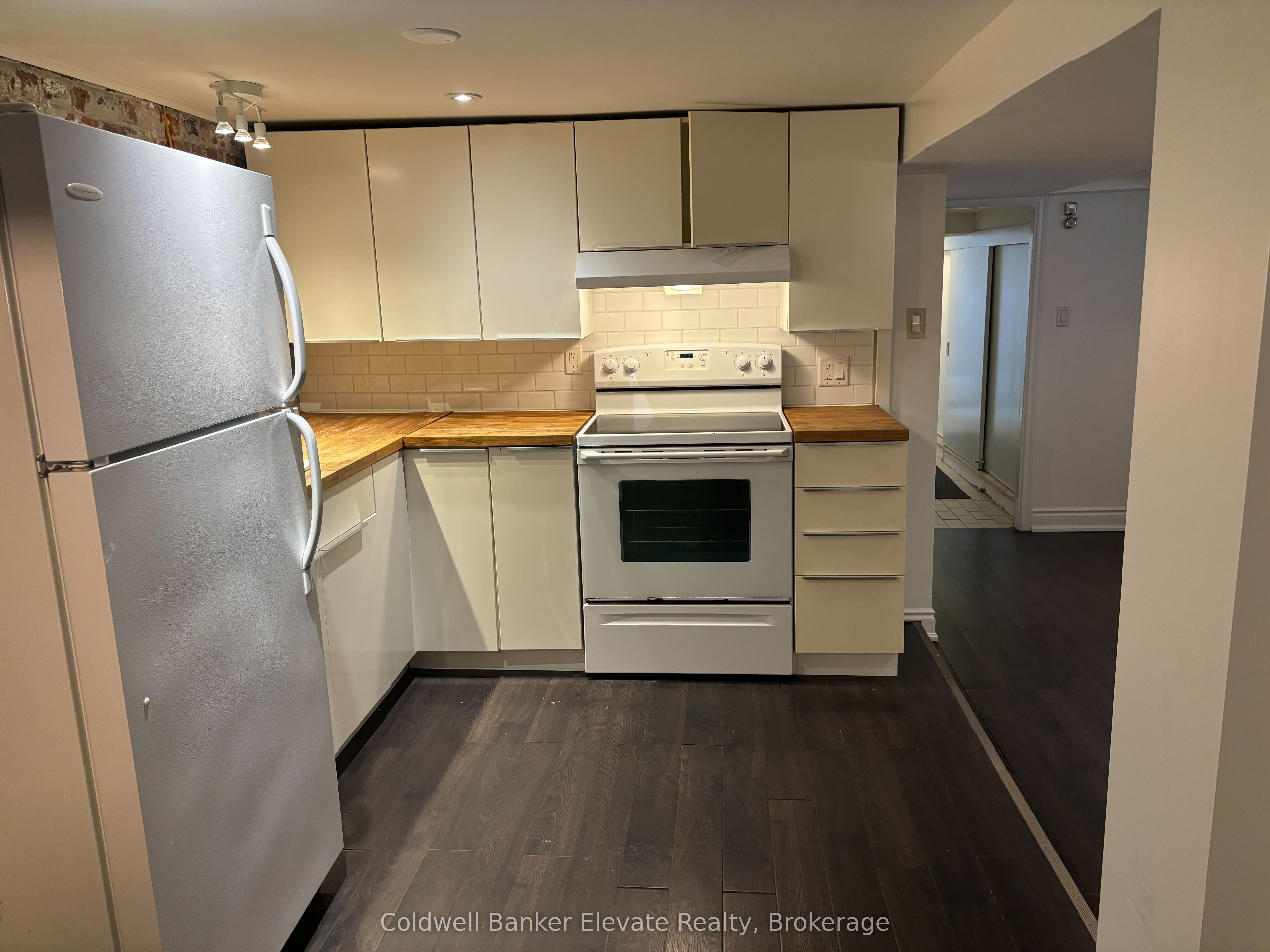 136 Argyle Street 4 Property Photo 9