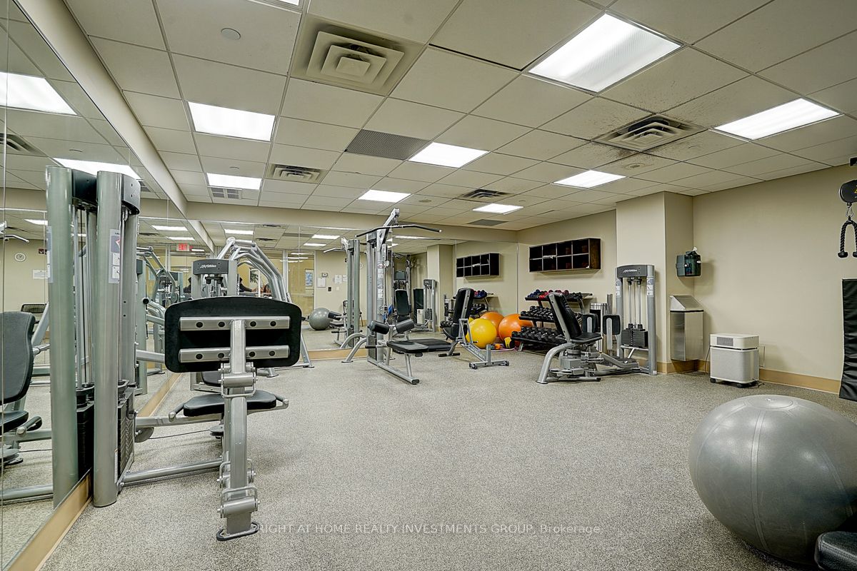 #505 - 662 Sheppard Avenue Property Photo 34