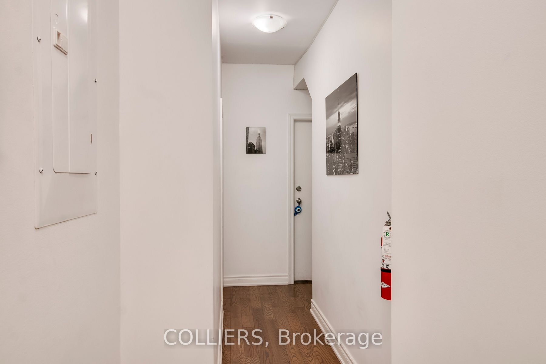 1039 Bathurst Street Property Photo 5