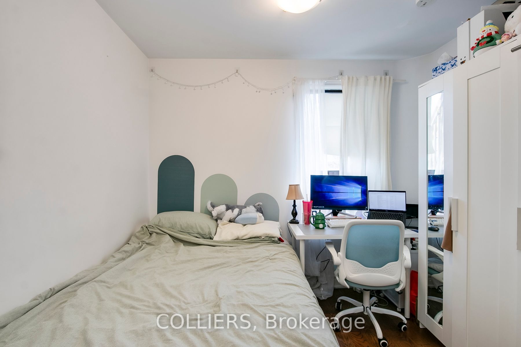 1039 Bathurst Street Property Photo 10