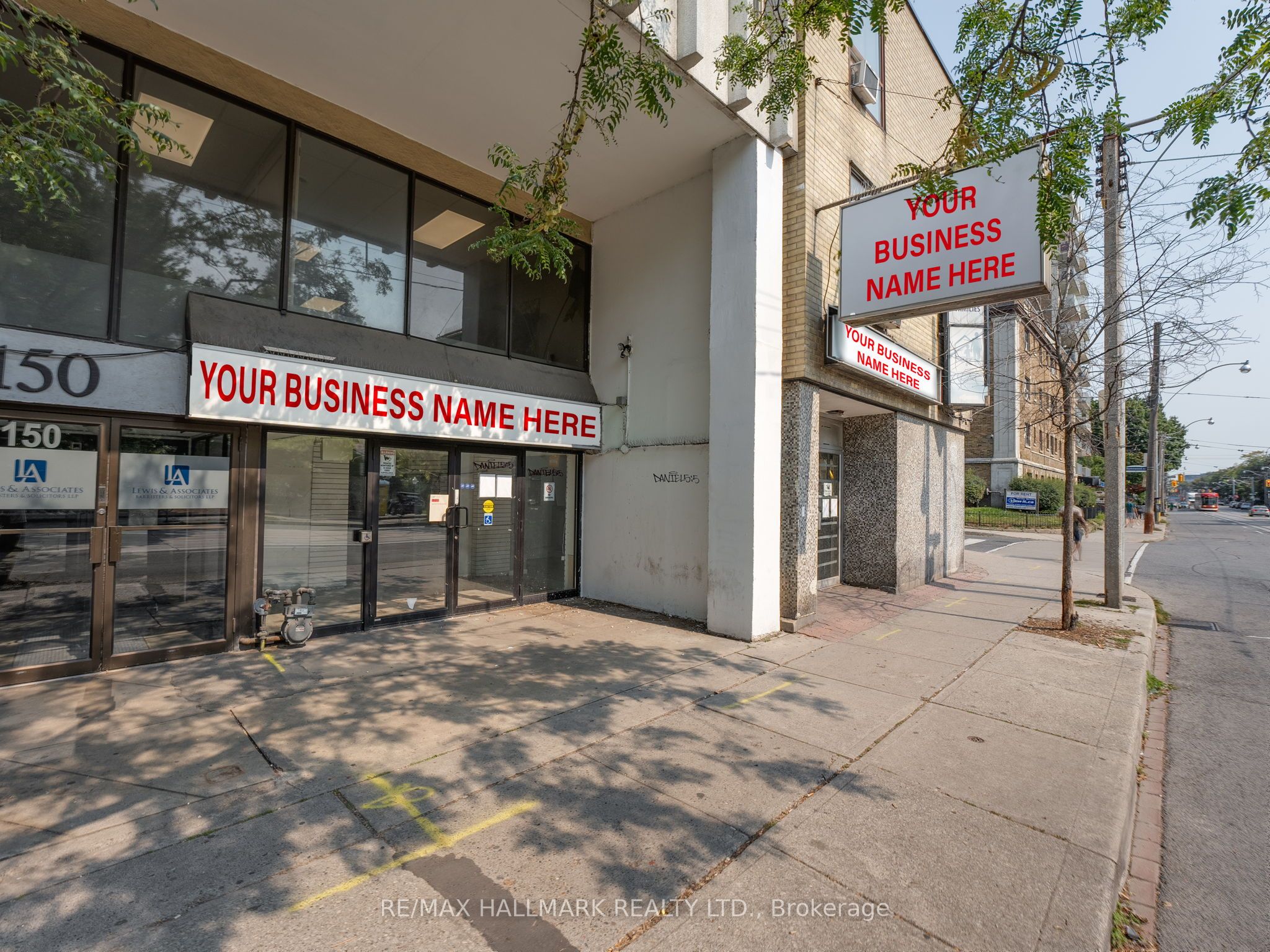 152 Carlton Street Property Photo 1