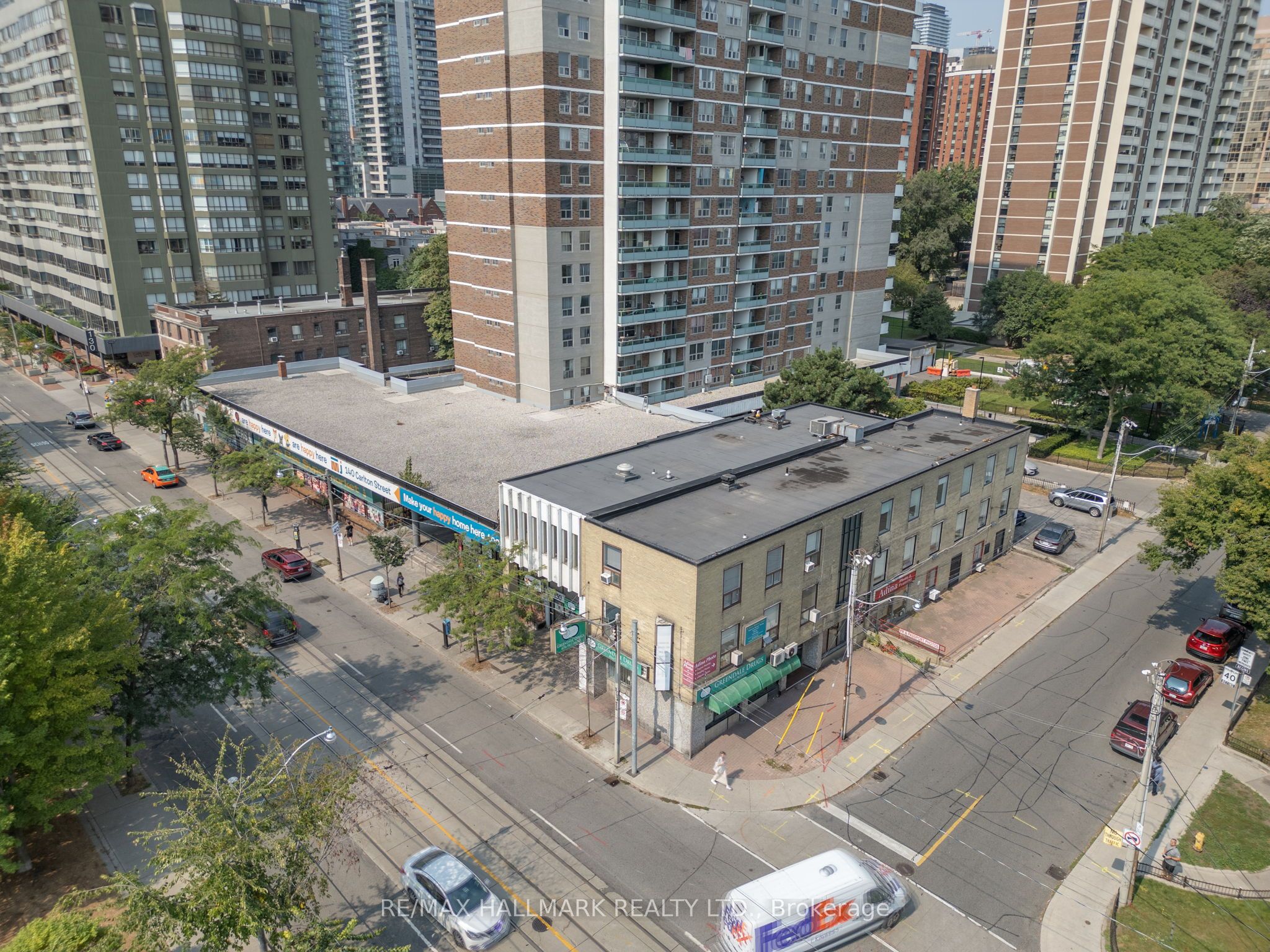 152 Carlton Street Property Photo 3