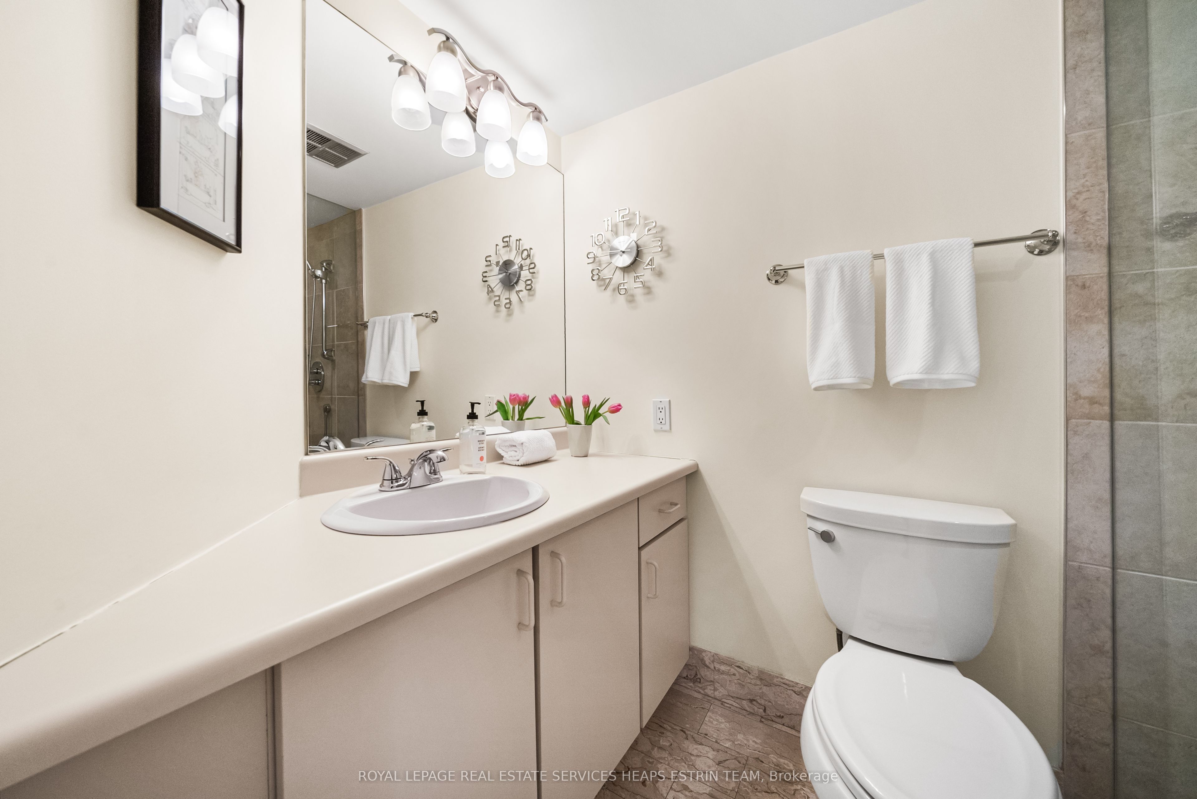 #602 - 1177 Yonge Street Property Photo 22