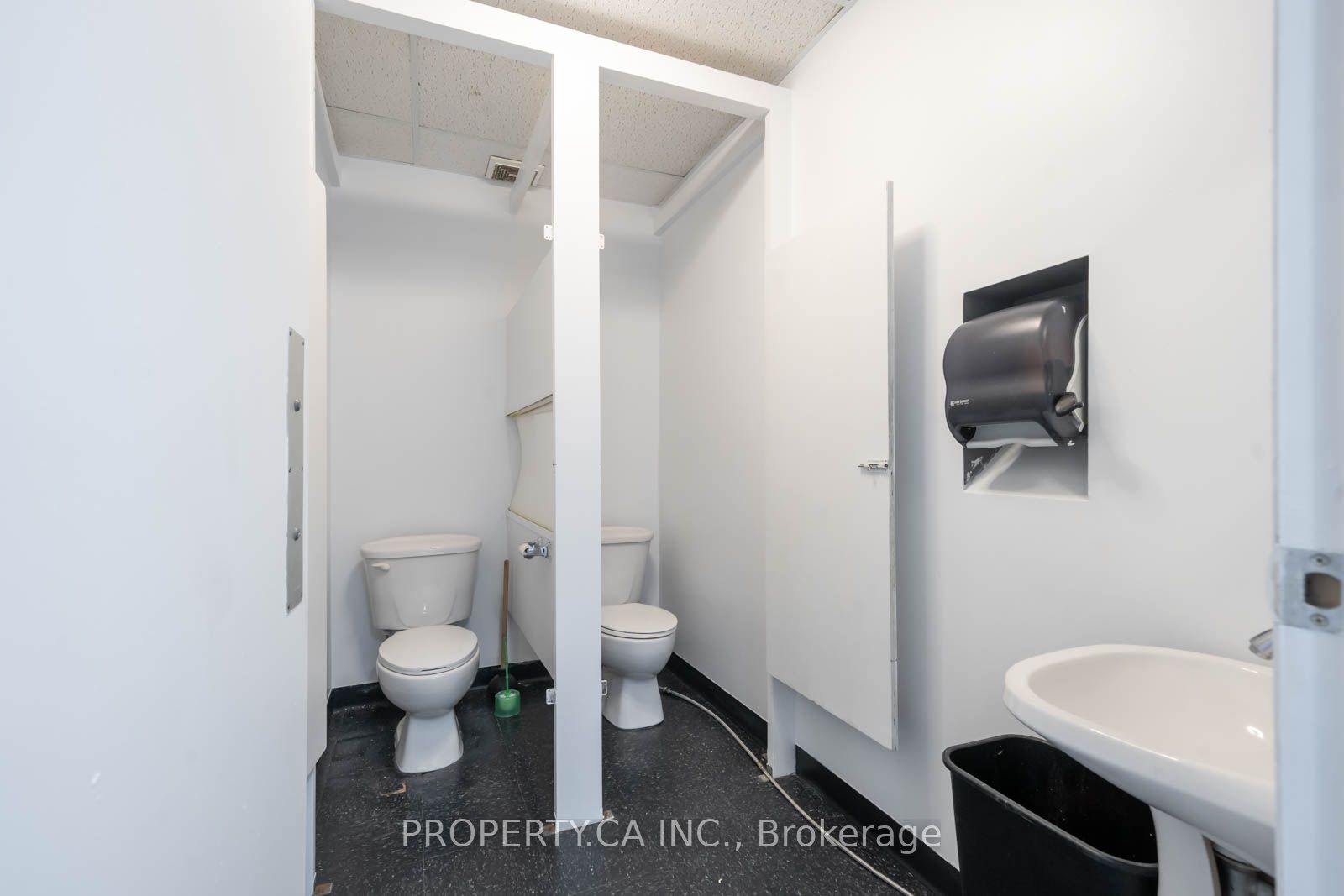 #bsmnt - 156 Augusta Avenue Property Photo 7