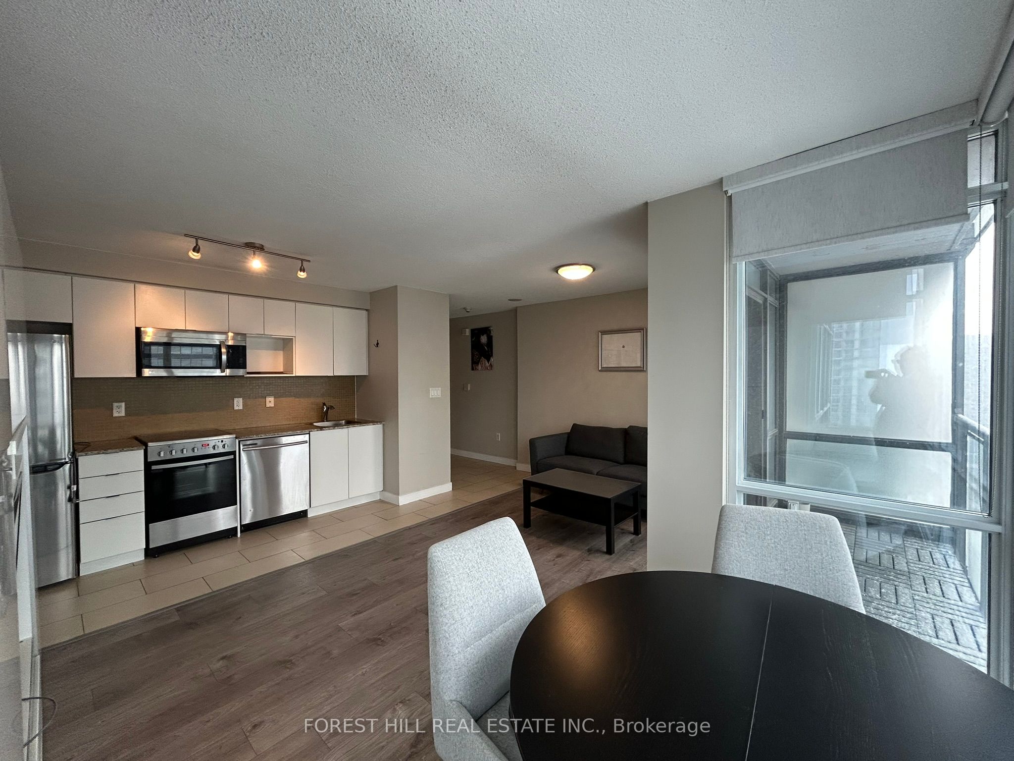 #2906 - 15 Fort York Boulevard Property Photo 3