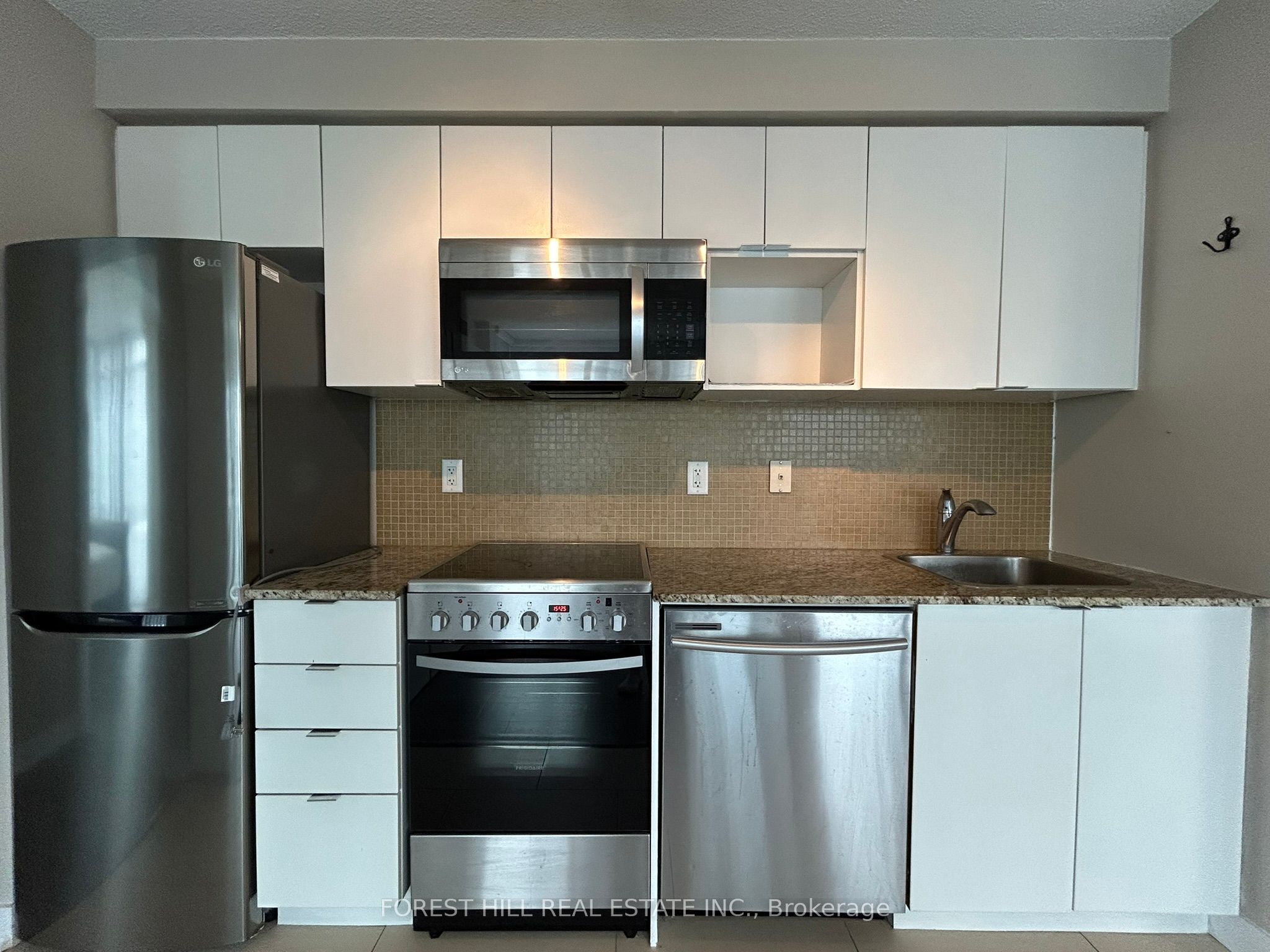 #2906 - 15 Fort York Boulevard Property Photo 5