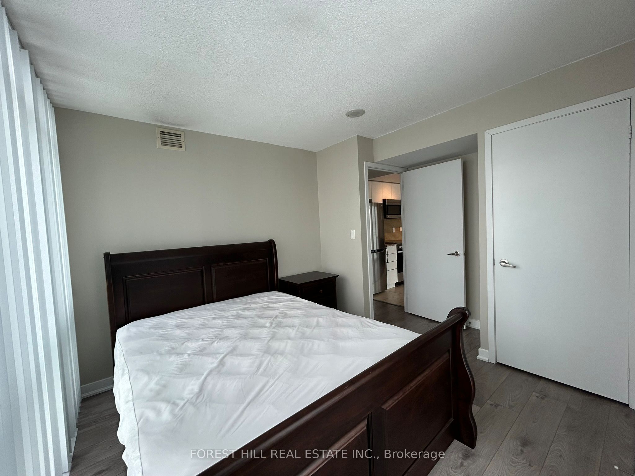 #2906 - 15 Fort York Boulevard Property Photo 12