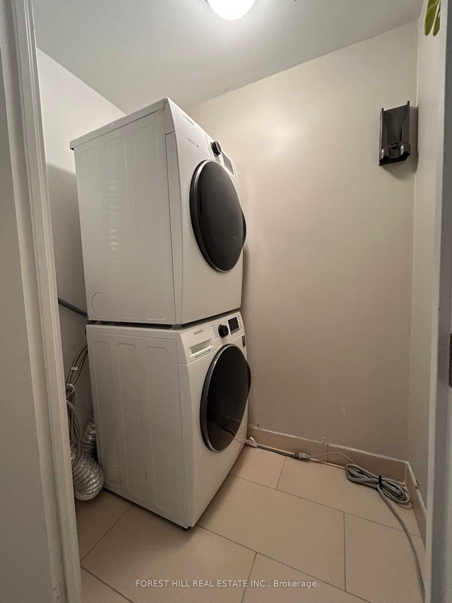 #2906 - 15 Fort York Boulevard Property Photo 15