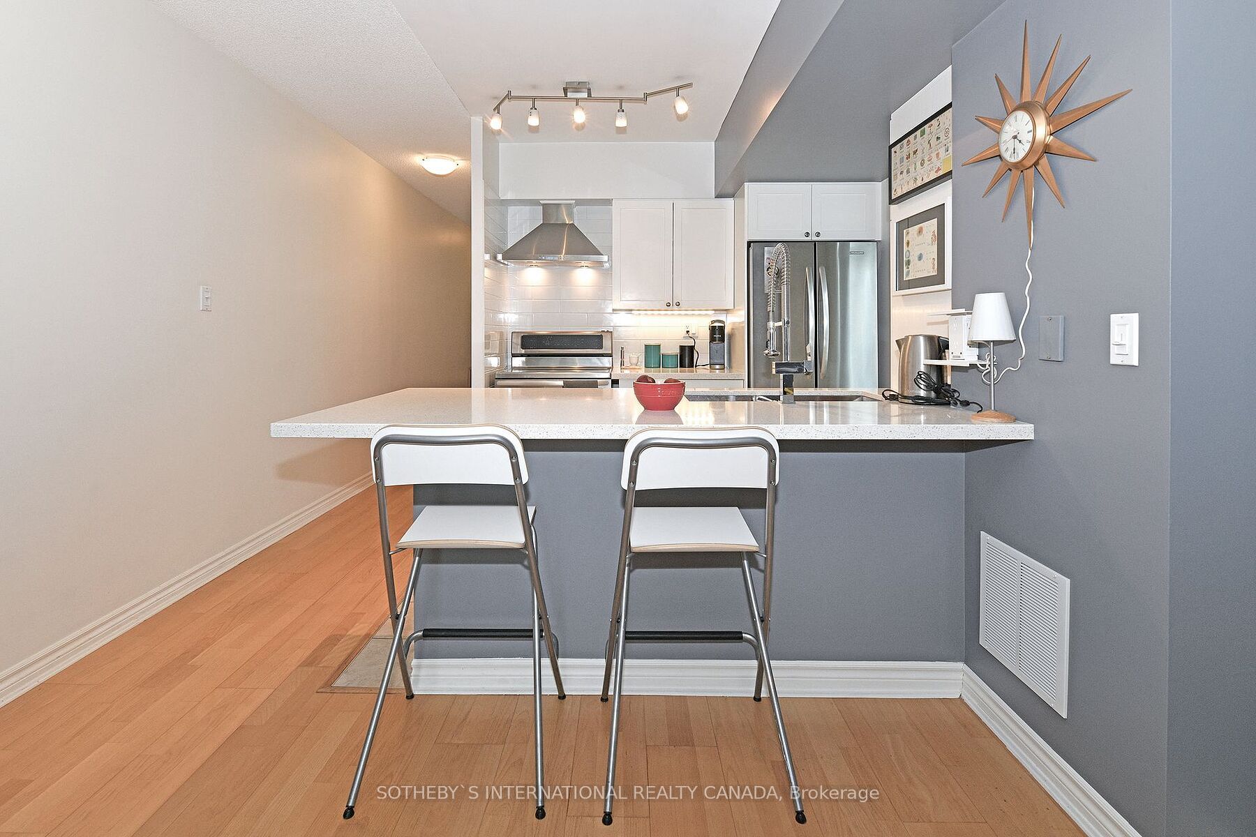 #203 - 600 Queens Quay Property Photo 8