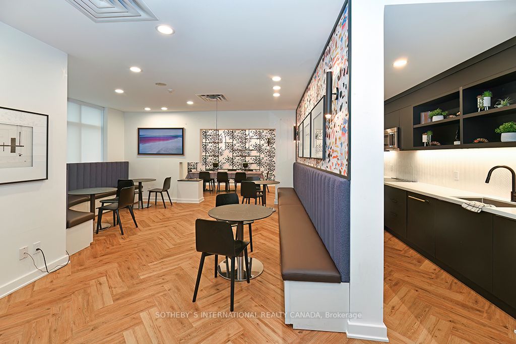 #203 - 600 Queens Quay Property Photo 21
