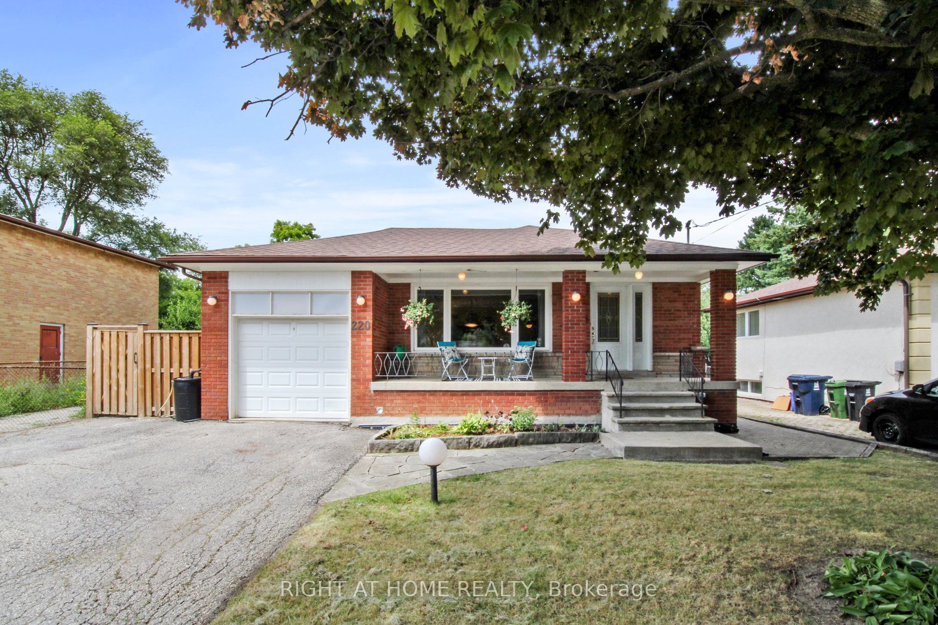 220 Homewood Avenue Property Photo 1
