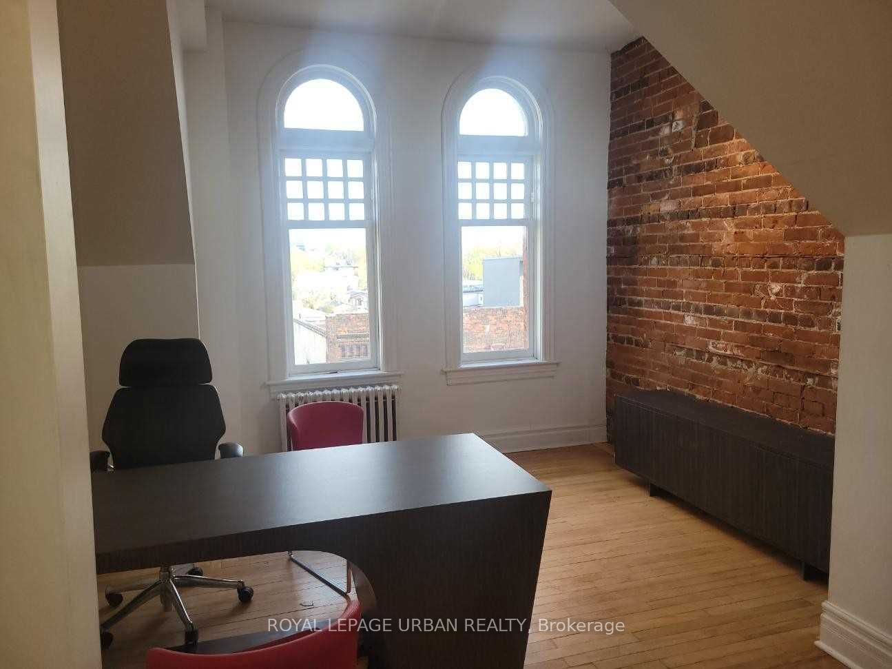#400 - 1089 Queen Street Property Photo 5