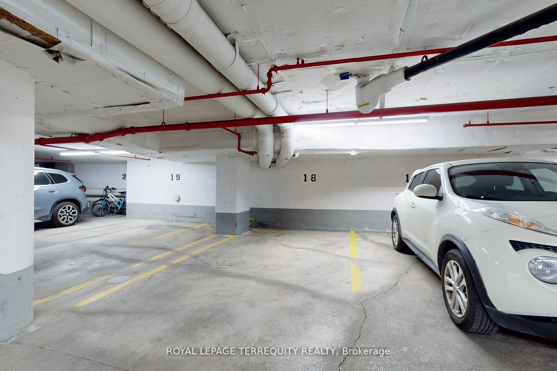 #ph1 - 39 Parliament Street Property Photo 27