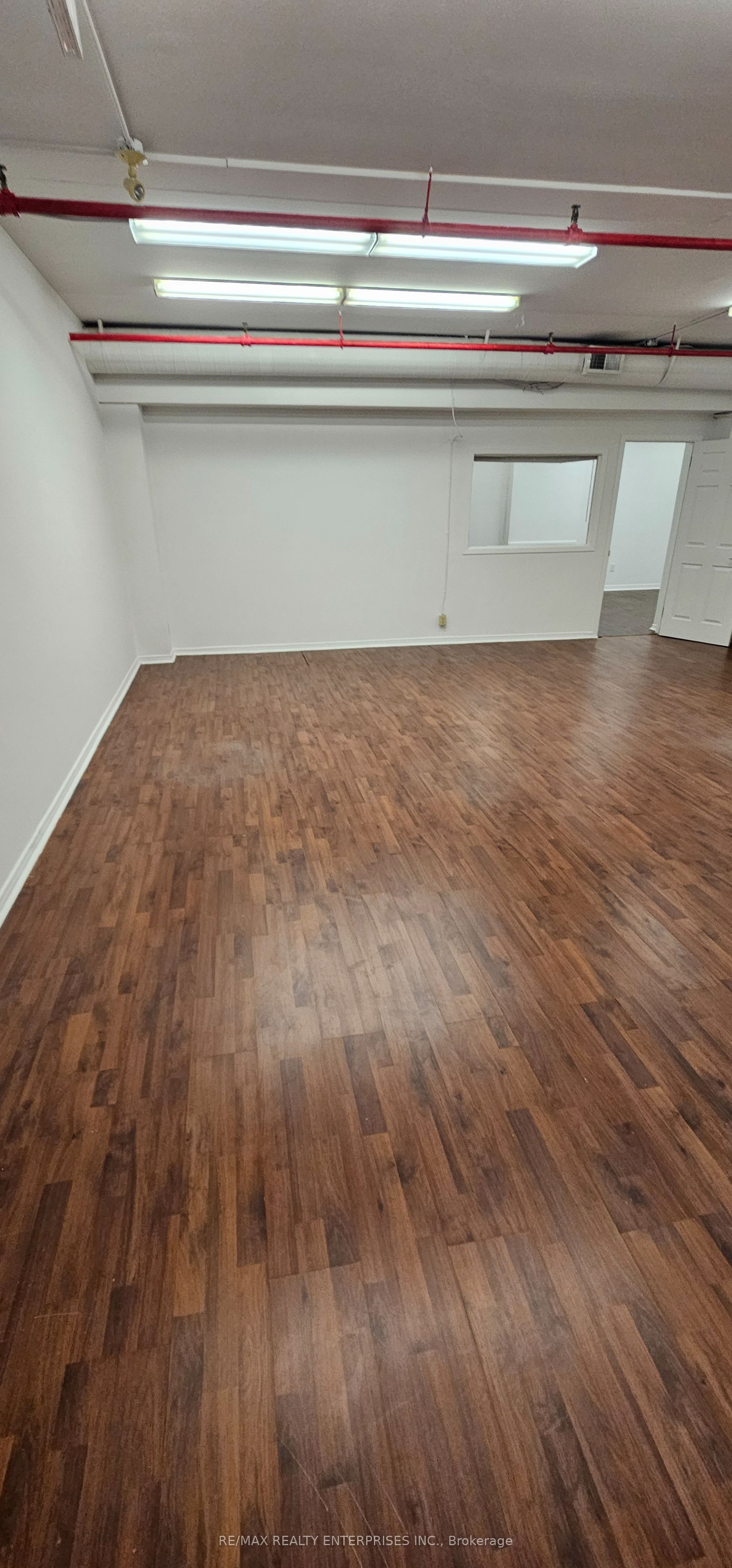 #206 - 670 Bloor Street Property Photo 3