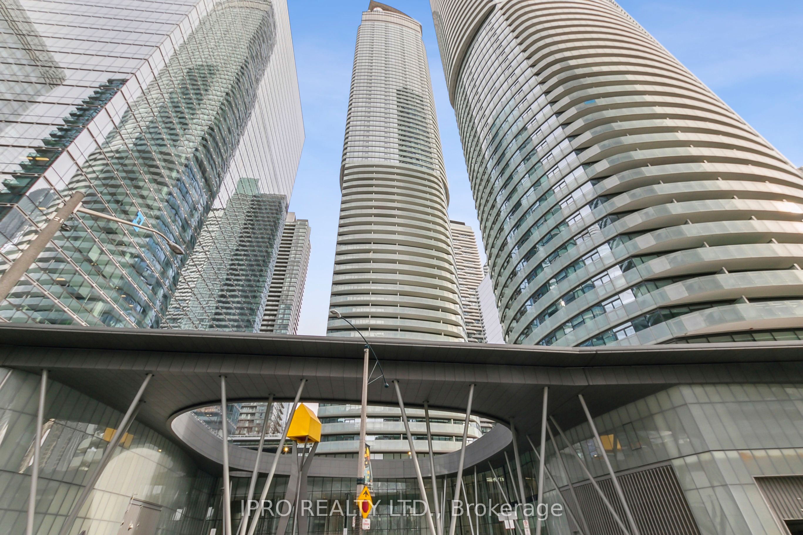 #4708 - 14 York Street Property Photo