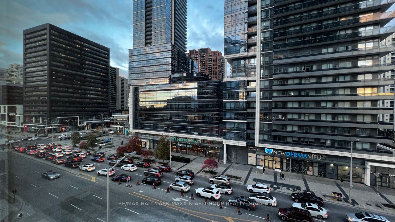 #324 - 4750 Yonge Street Property Photo 1