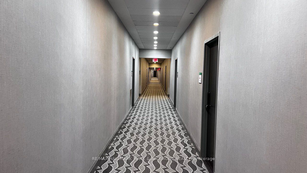 #324 - 4750 Yonge Street Property Photo 3