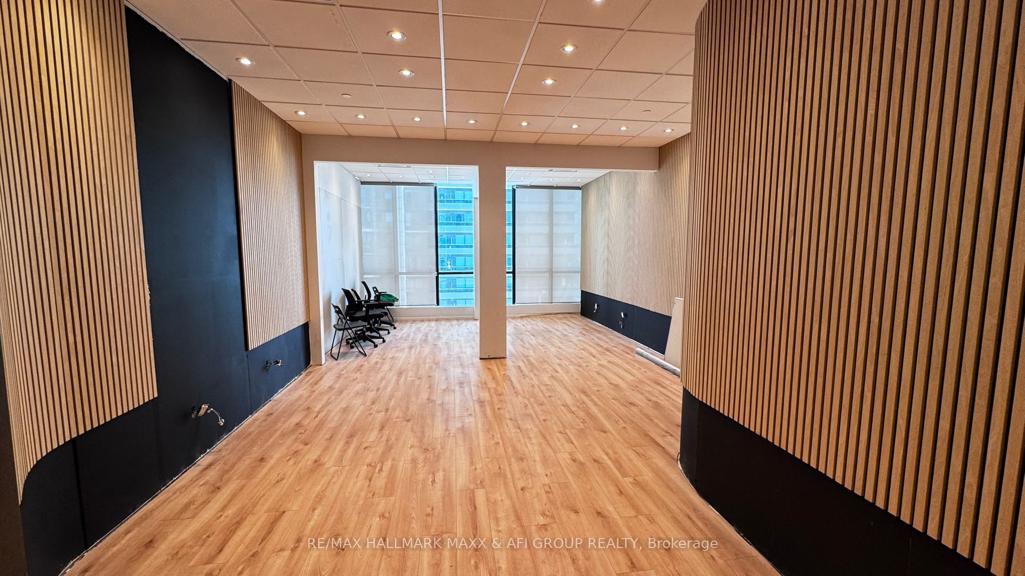#324 - 4750 Yonge Street Property Photo 6