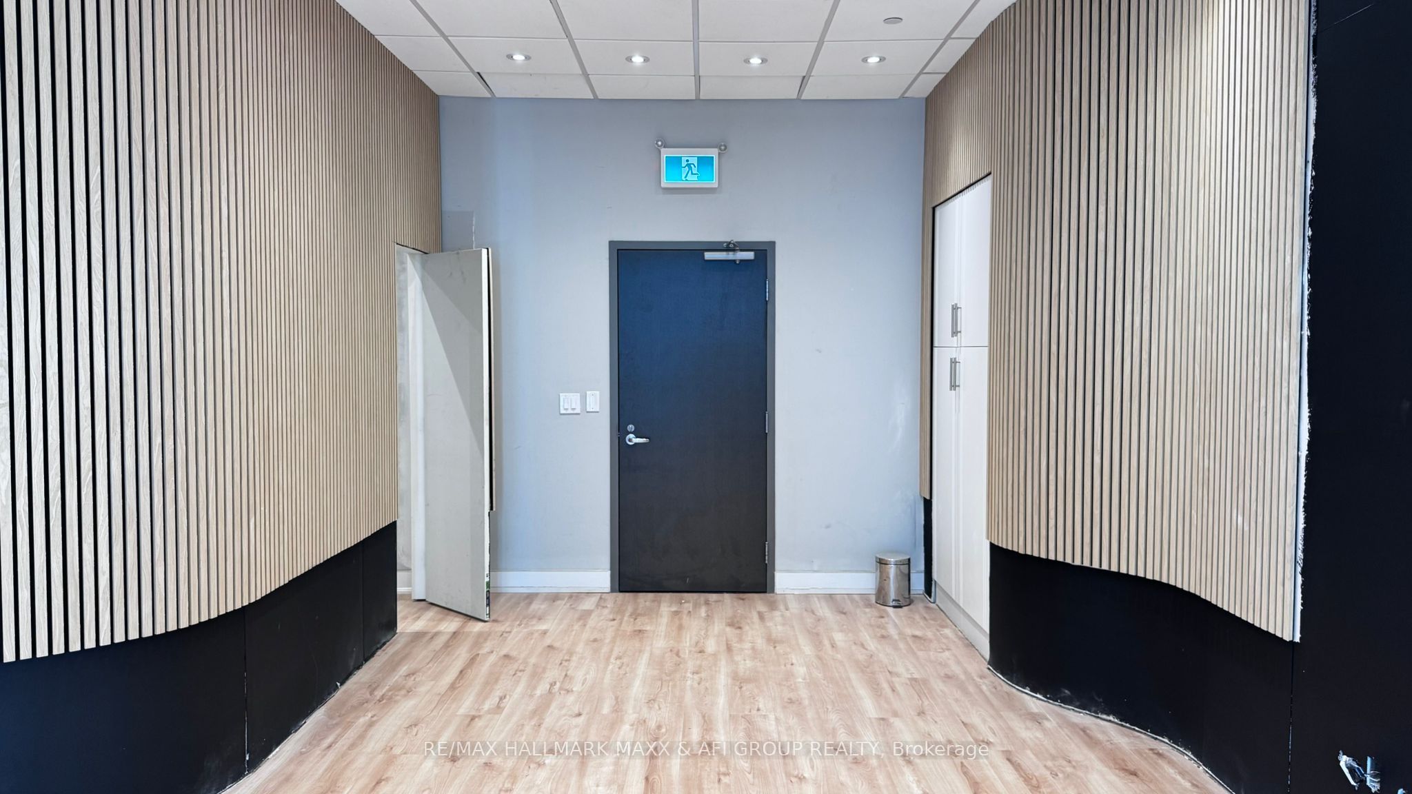 #324 - 4750 Yonge Street Property Photo 8
