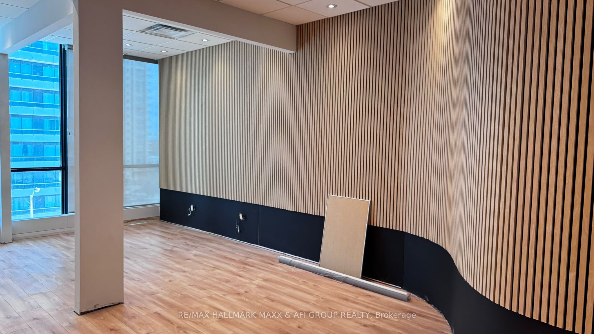 #324 - 4750 Yonge Street Property Photo 9