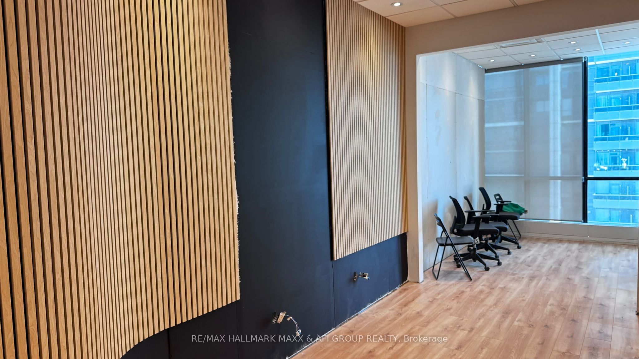 #324 - 4750 Yonge Street Property Photo 11