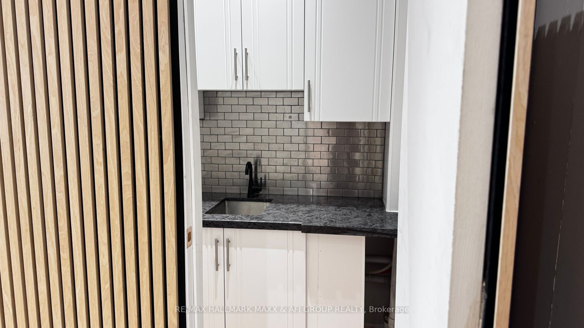 #324 - 4750 Yonge Street Property Photo 12