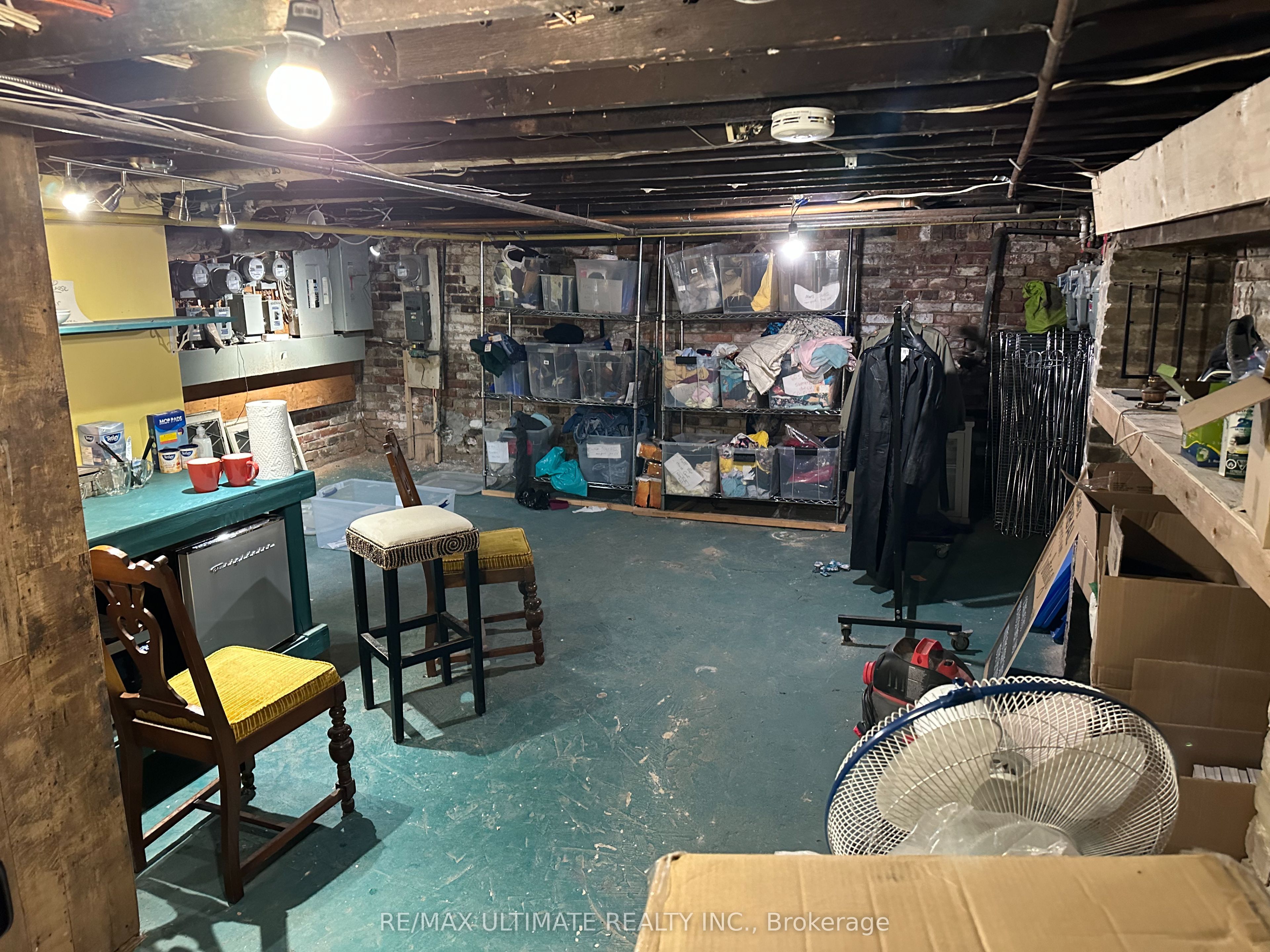 578 Dundas Street Property Photo 12