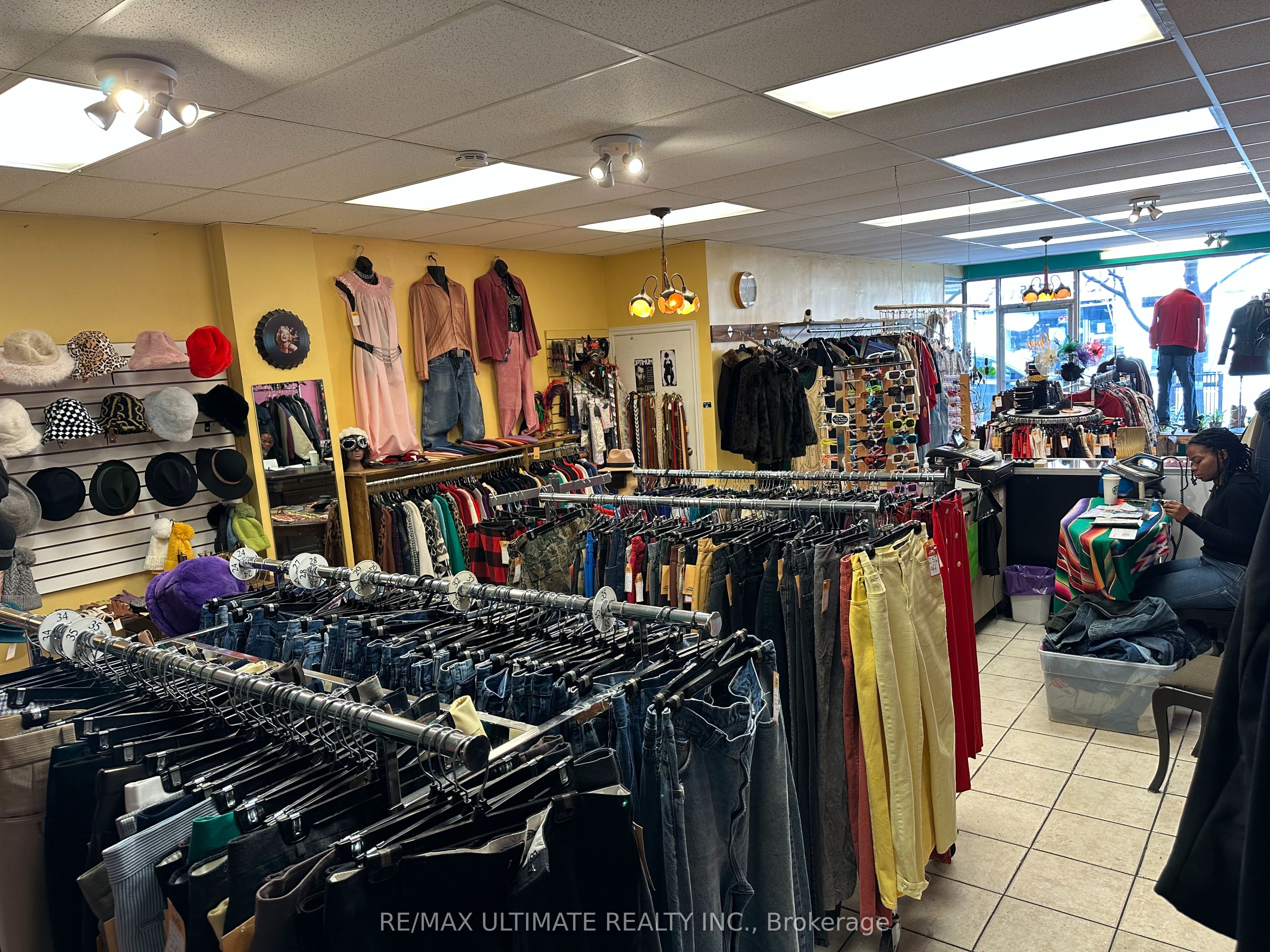 1275 Bloor Street Property Photo 2